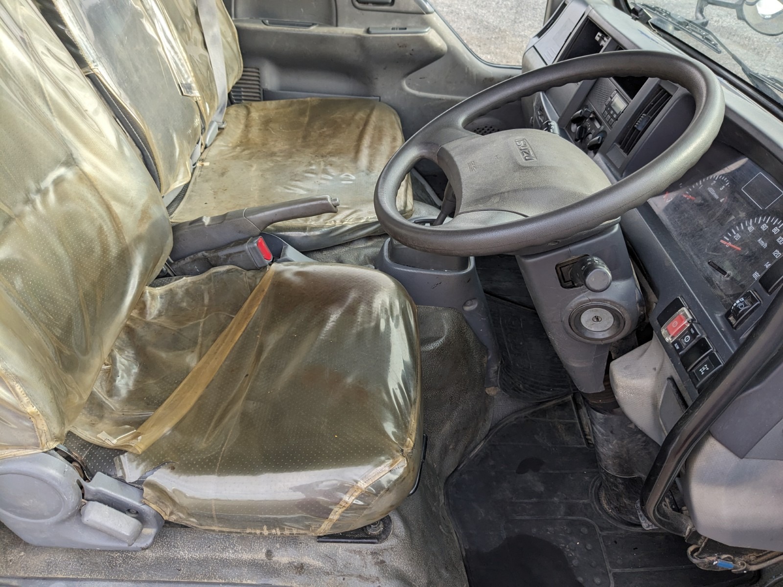 vehicle_image_20251224101147M2iTlj26Uv.jpg