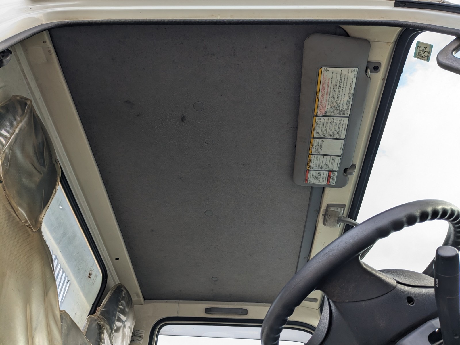 vehicle_image_20251224101147NWrx3vX1Zr.jpg