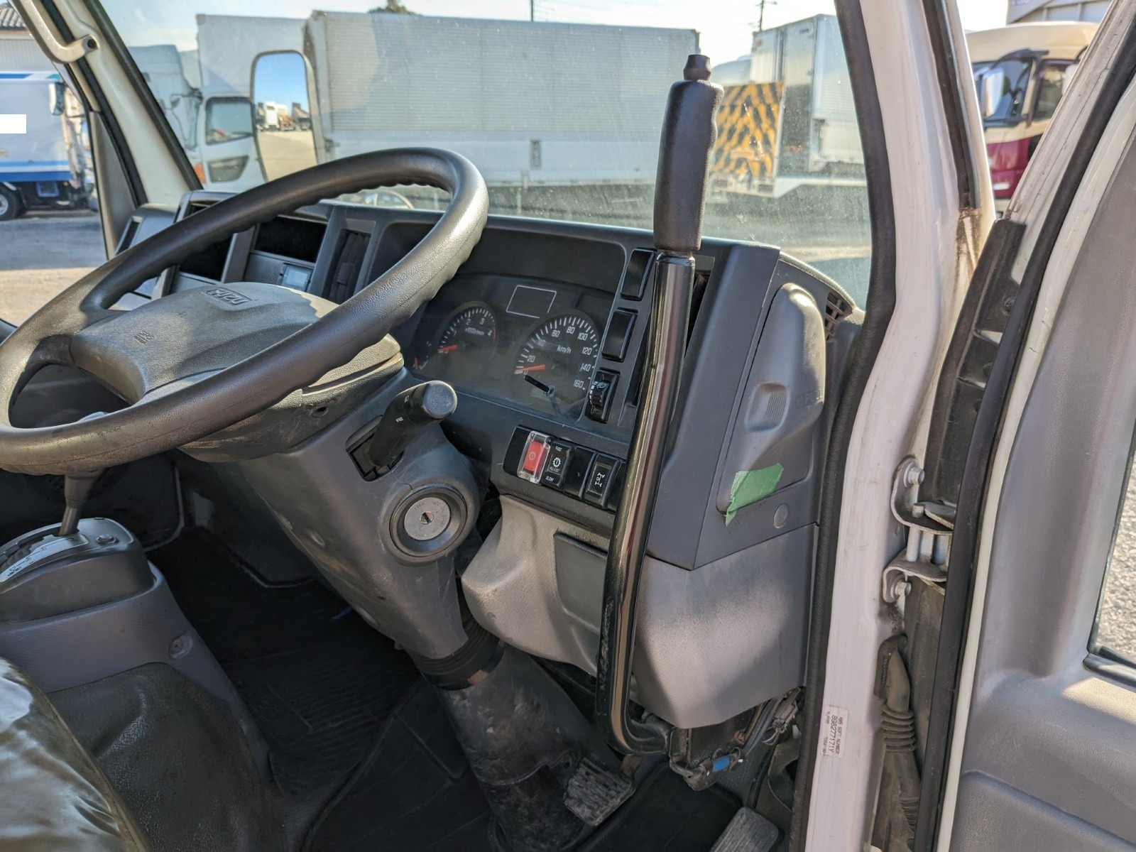 vehicle_image_202512221105383IedFcgprU.jpg