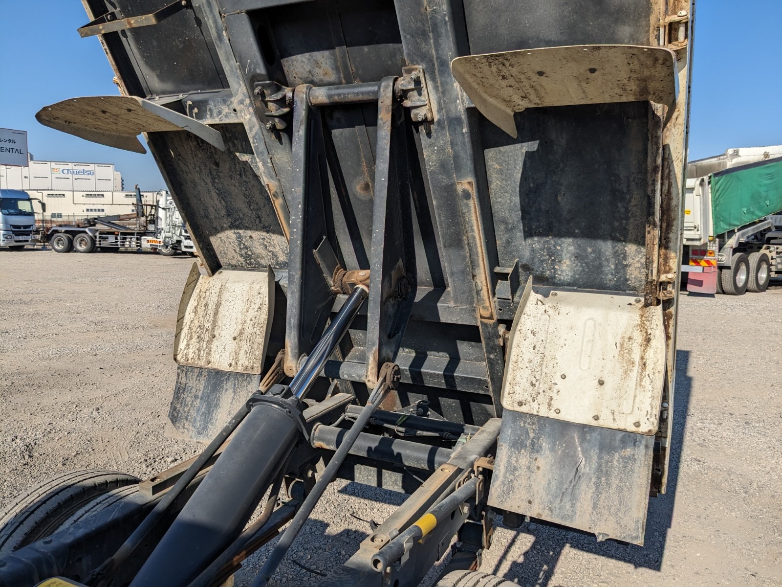vehicle_image_20251222110538LBp6ImoGTN.jpg