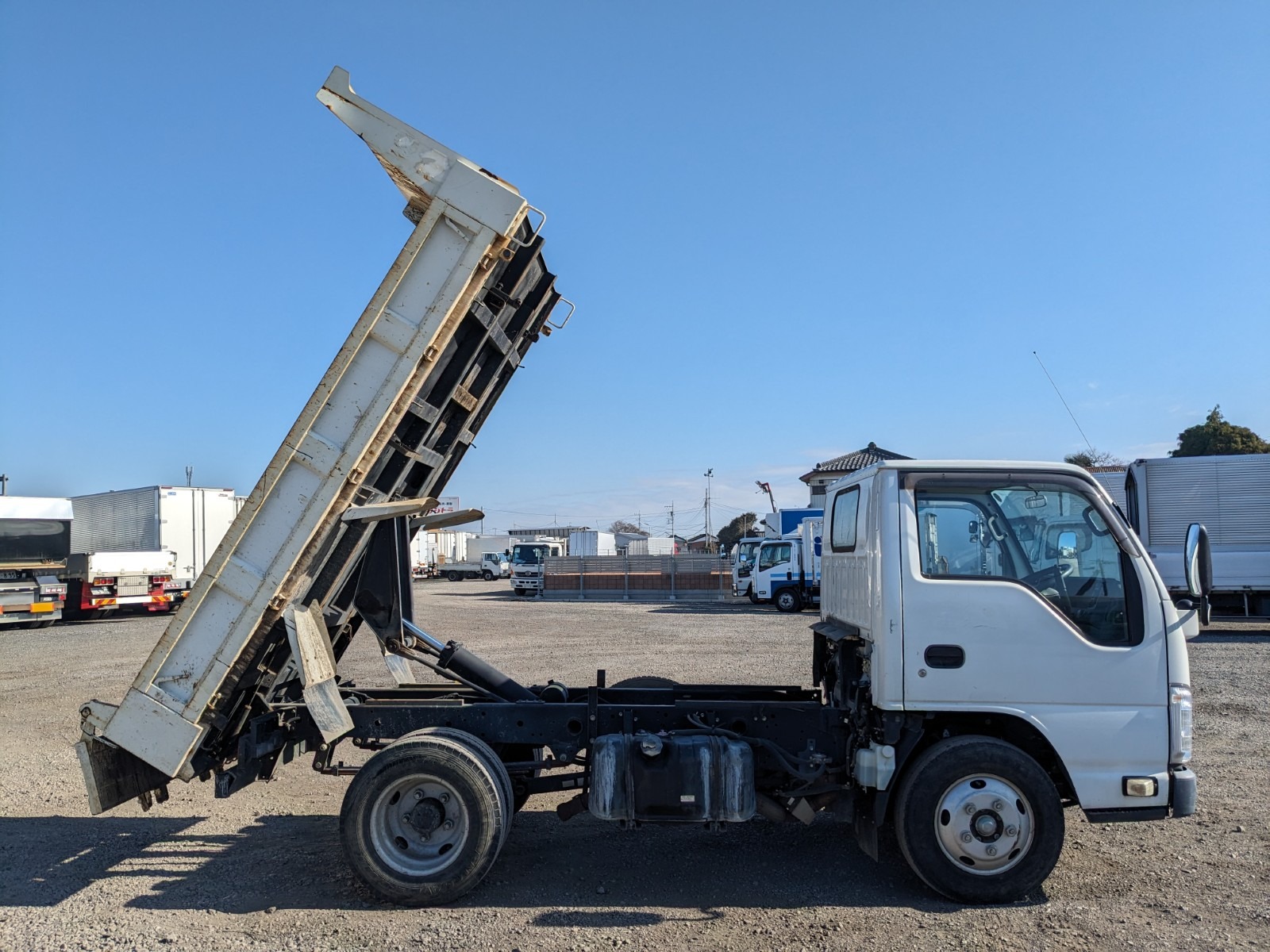 vehicle_image_20251222110538SuoydPSKfN.jpg