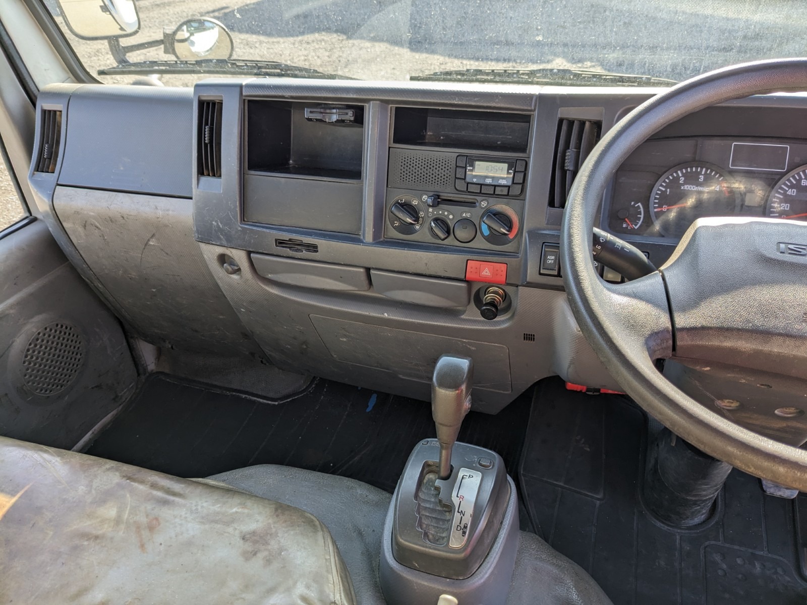 vehicle_image_20251222110538m2eV30EEBj.jpg