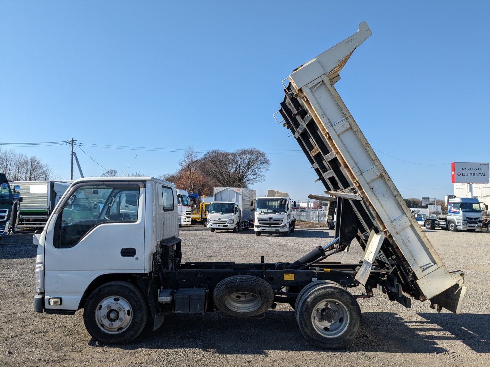 vehicle_image_20251222110538tDWsogcULo.jpg
