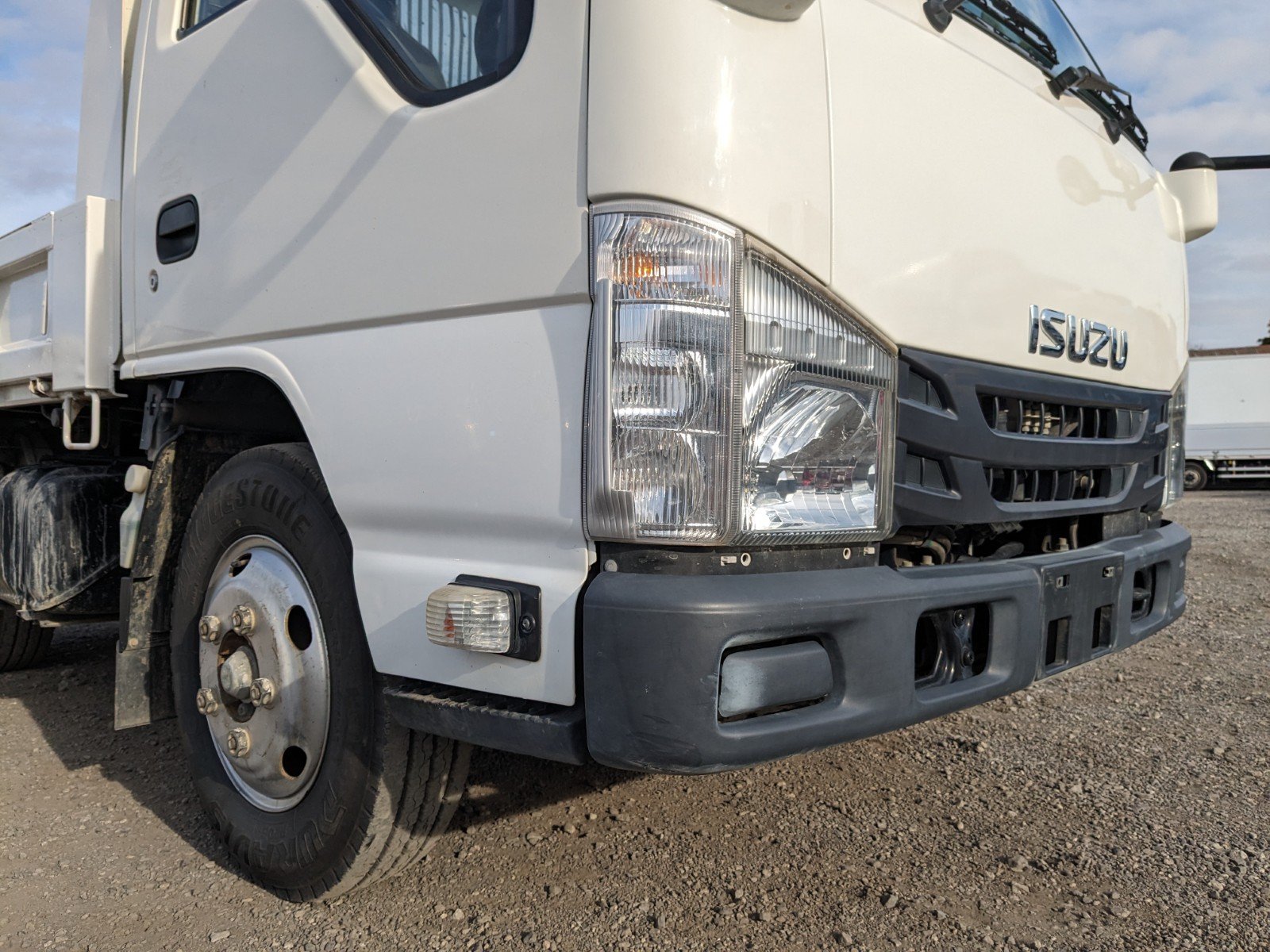 vehicle_image_20251226091545BD3EfxA85I.jpg