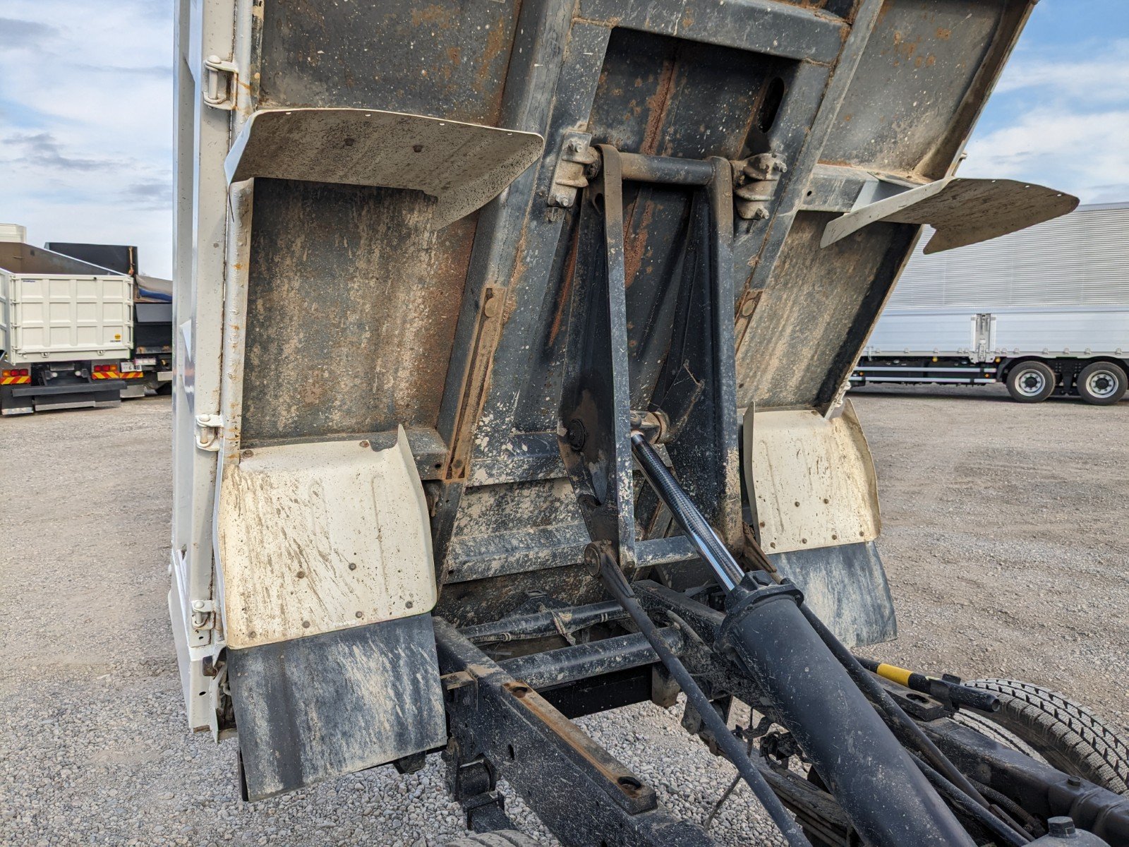 vehicle_image_20251226091545FrhustkWL4.jpg