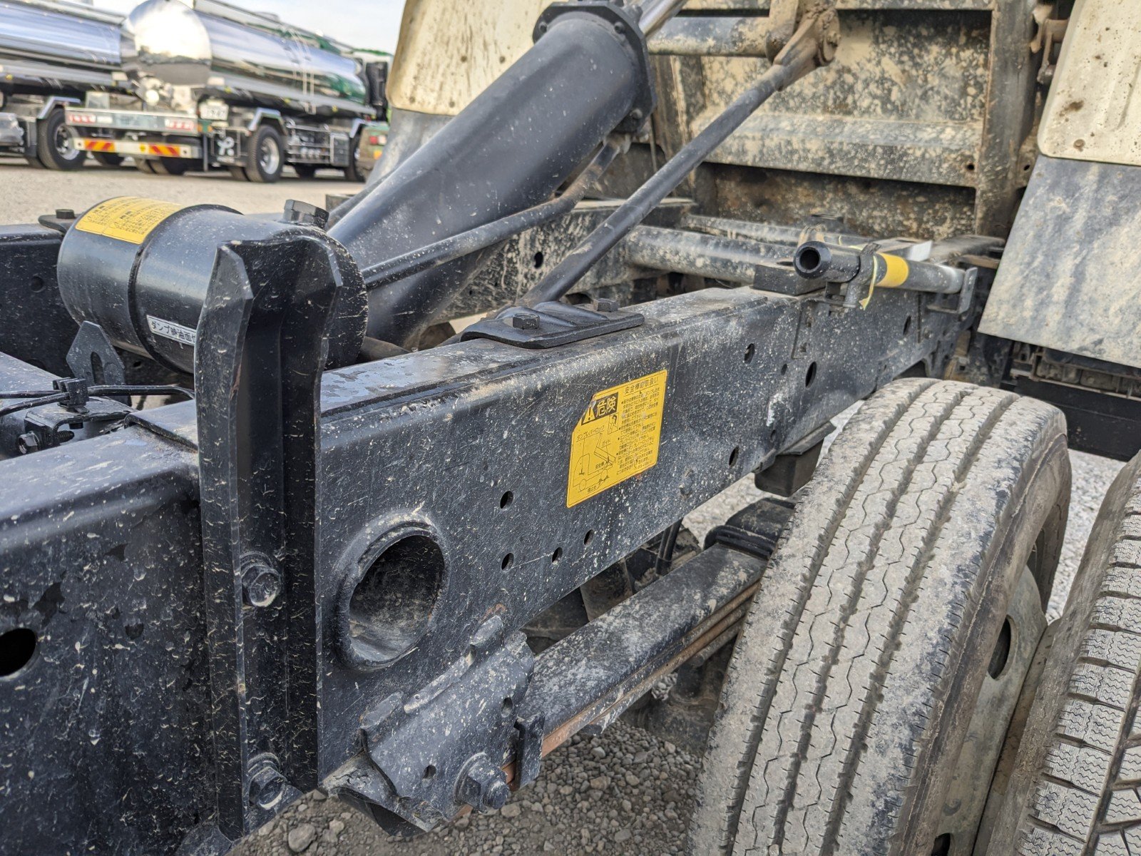 vehicle_image_20251226091545nx9NotXquu.jpg