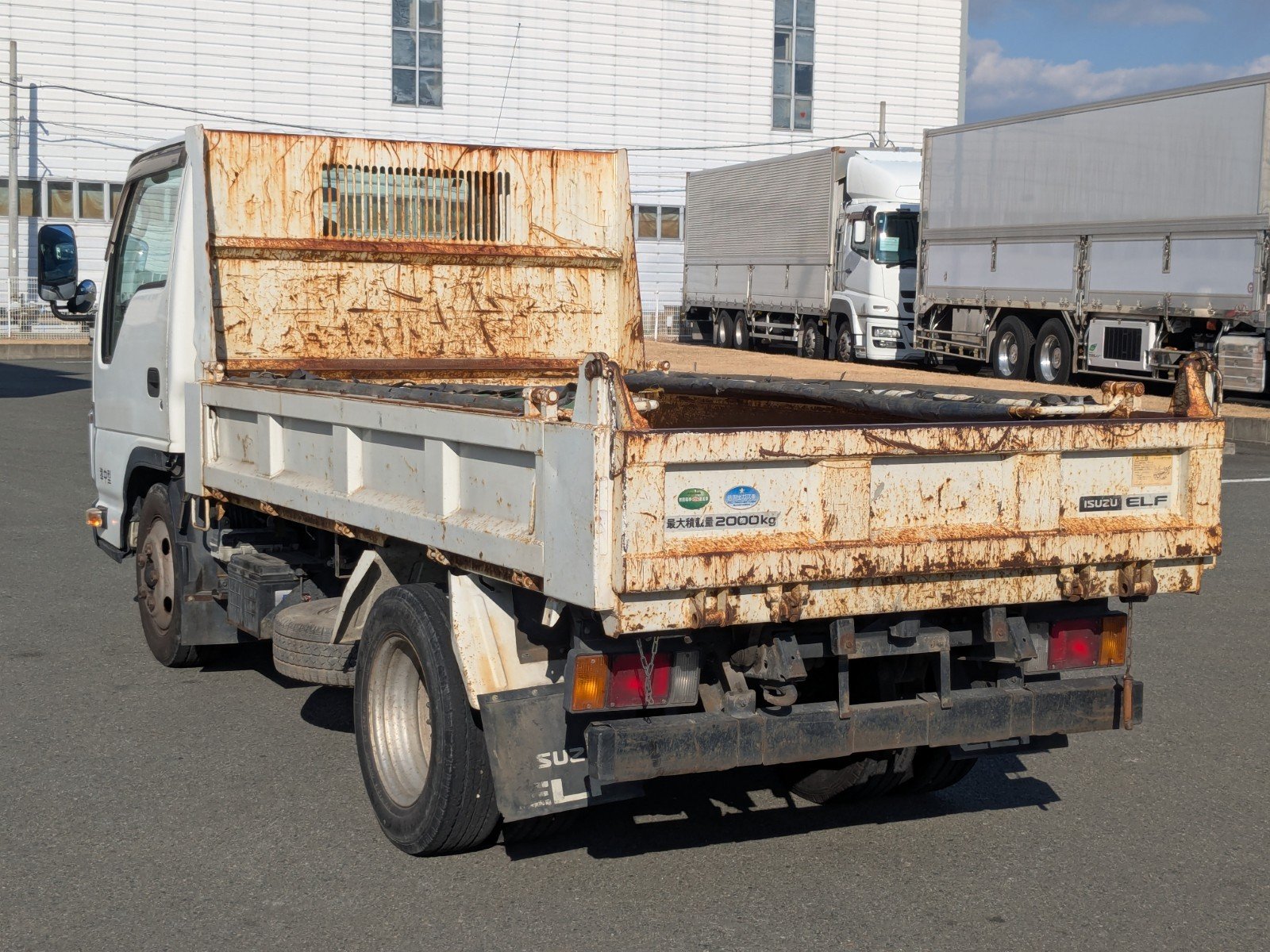 vehicle_image_202601090926160g3jQVq2ce.jpg