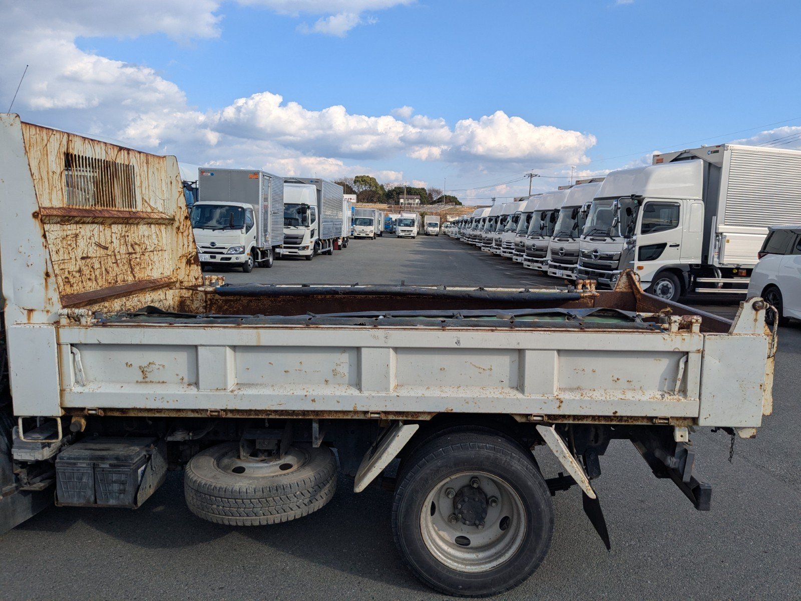 vehicle_image_202601090926168UAJkRbXcM.jpg