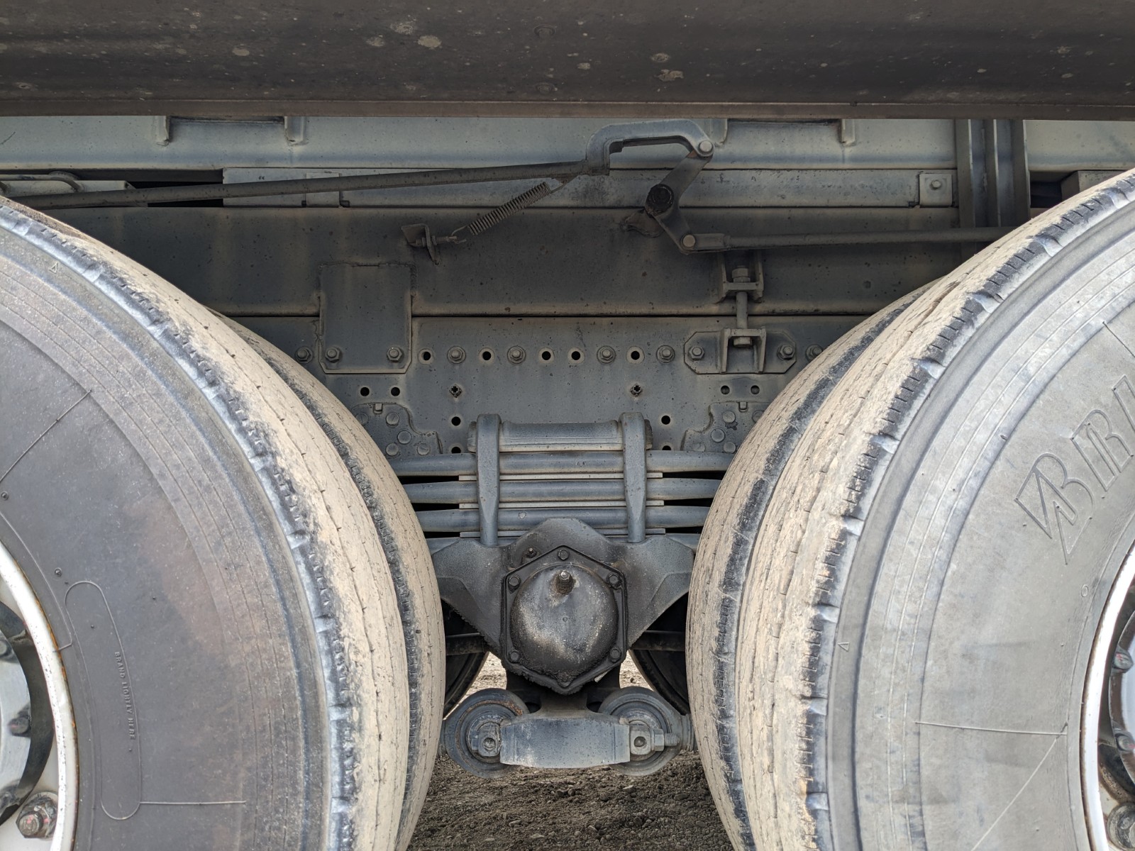 vehicle_image_202512011542466aSVs3A1PE.jpg