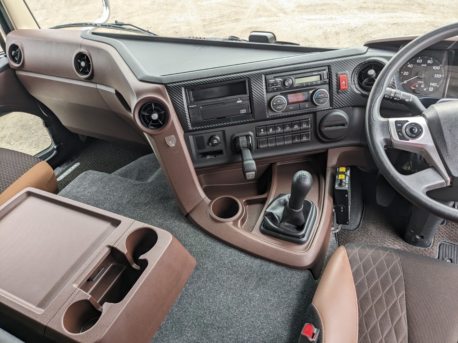 vehicle_image_20251201154247tdGjB9YA7v.jpg
