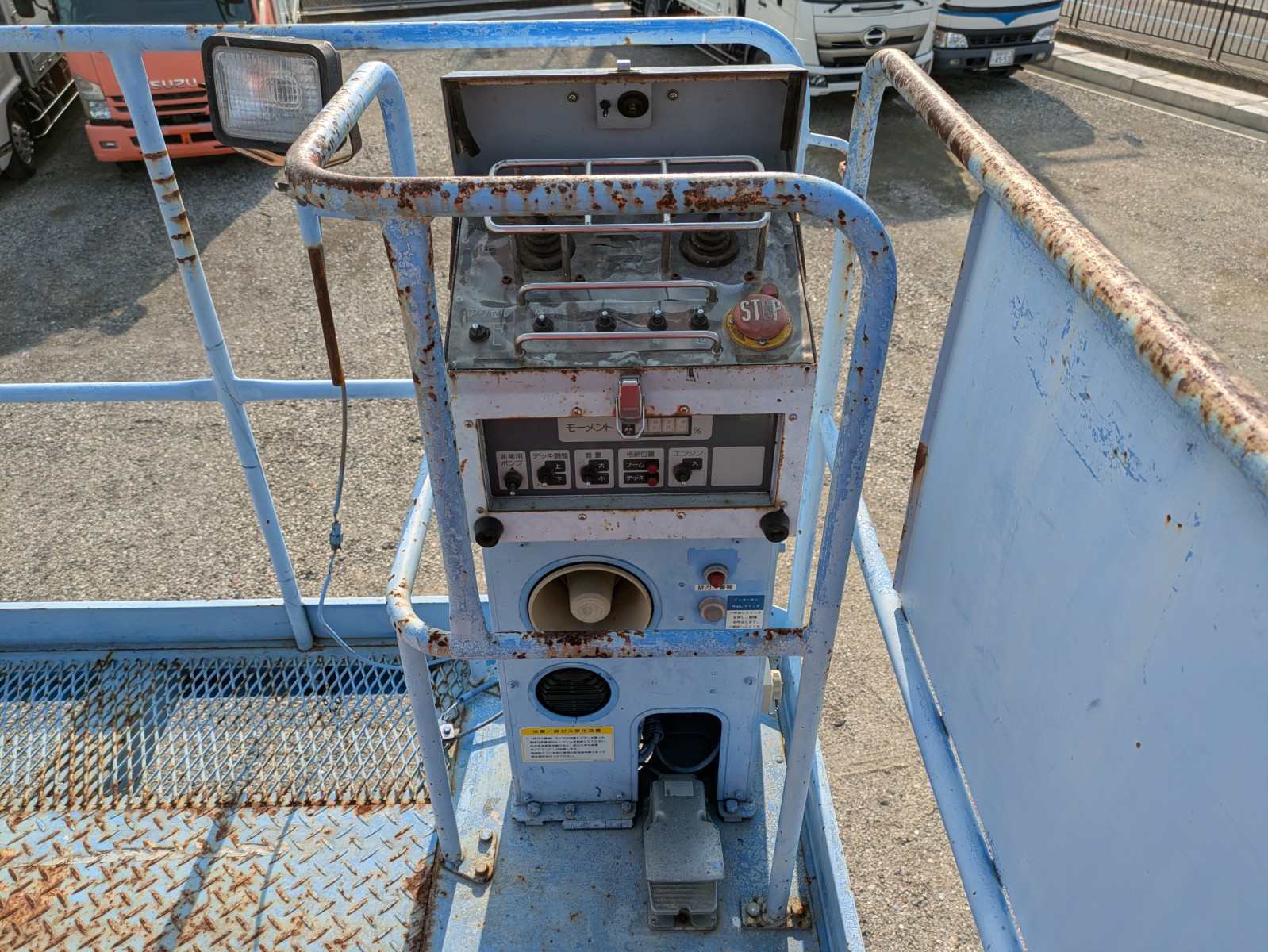 vehicle_image_20251204102418dfkG81SbMt.jpg