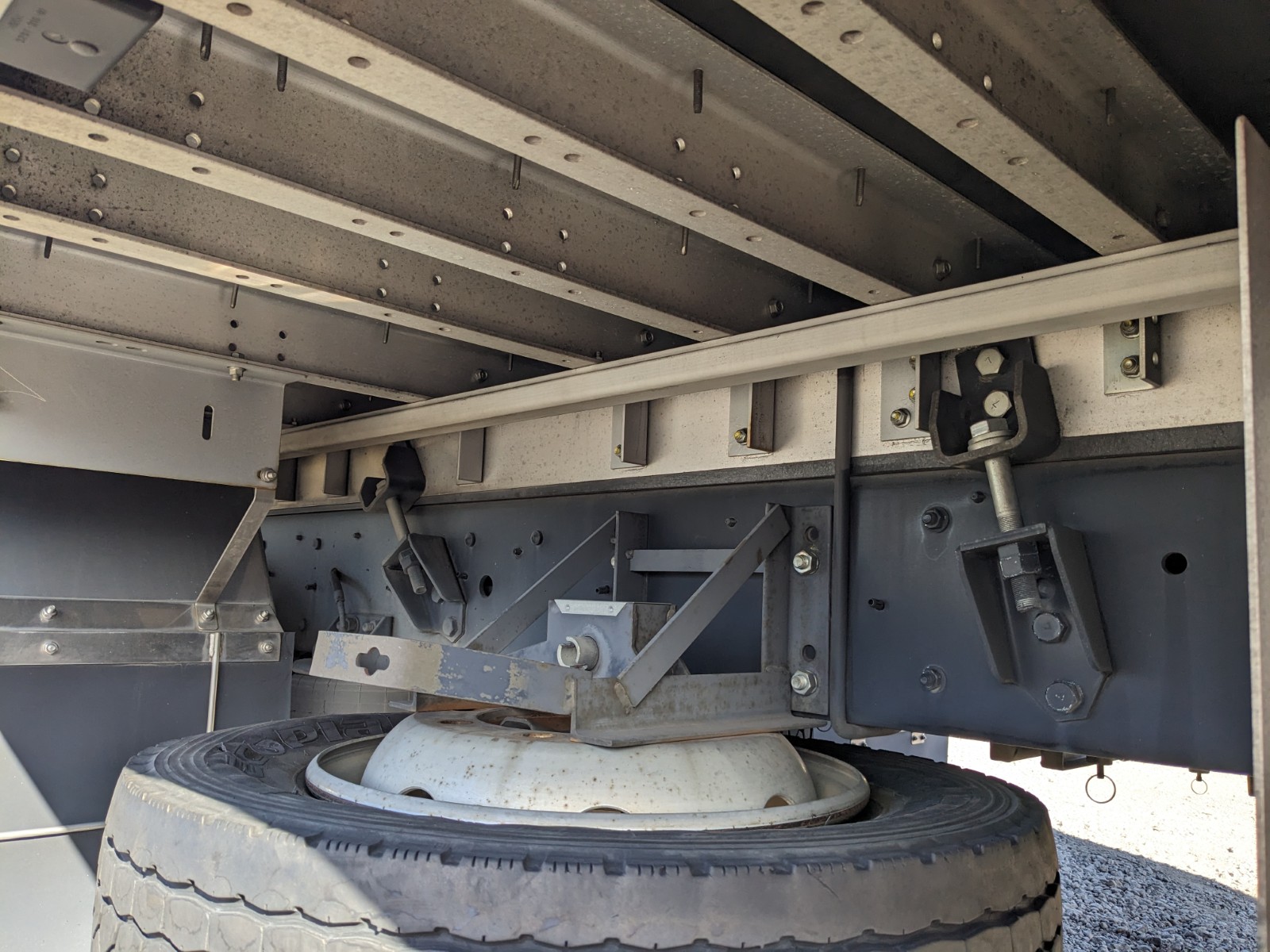 vehicle_image_20251210180759A39R31nK9H.jpg