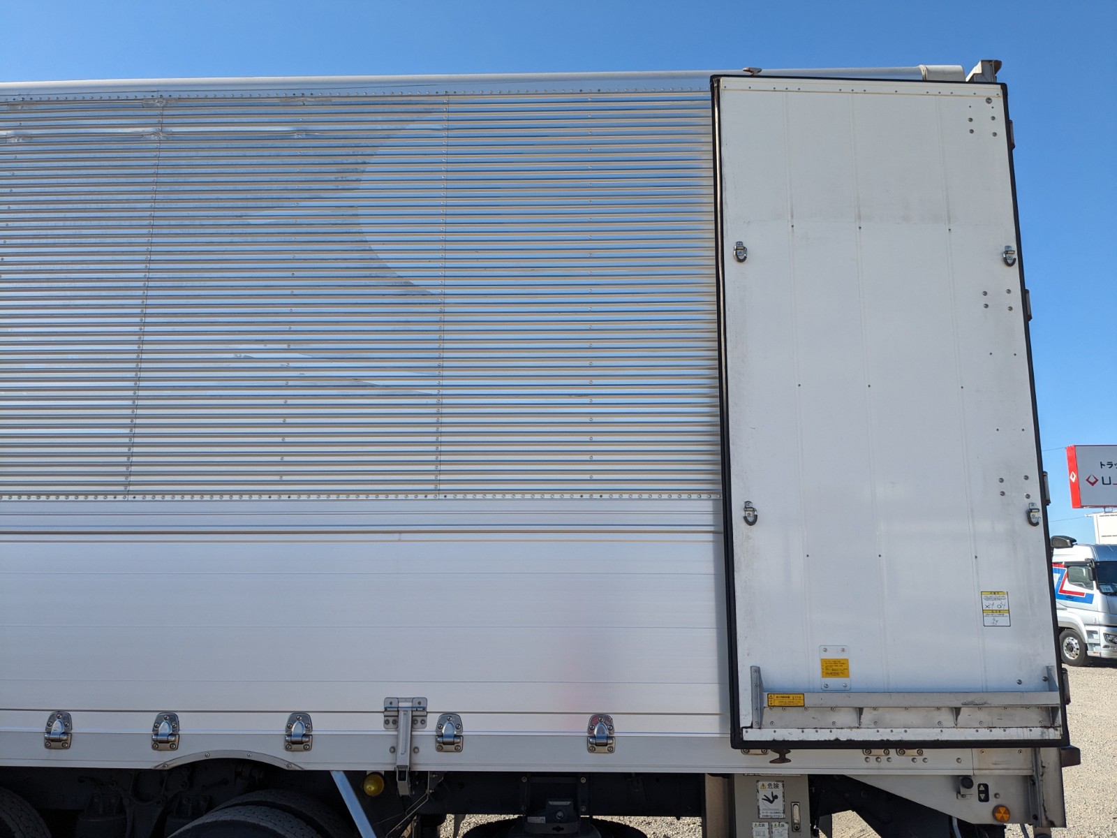 vehicle_image_20251210180759grPSUIVyNT.jpg