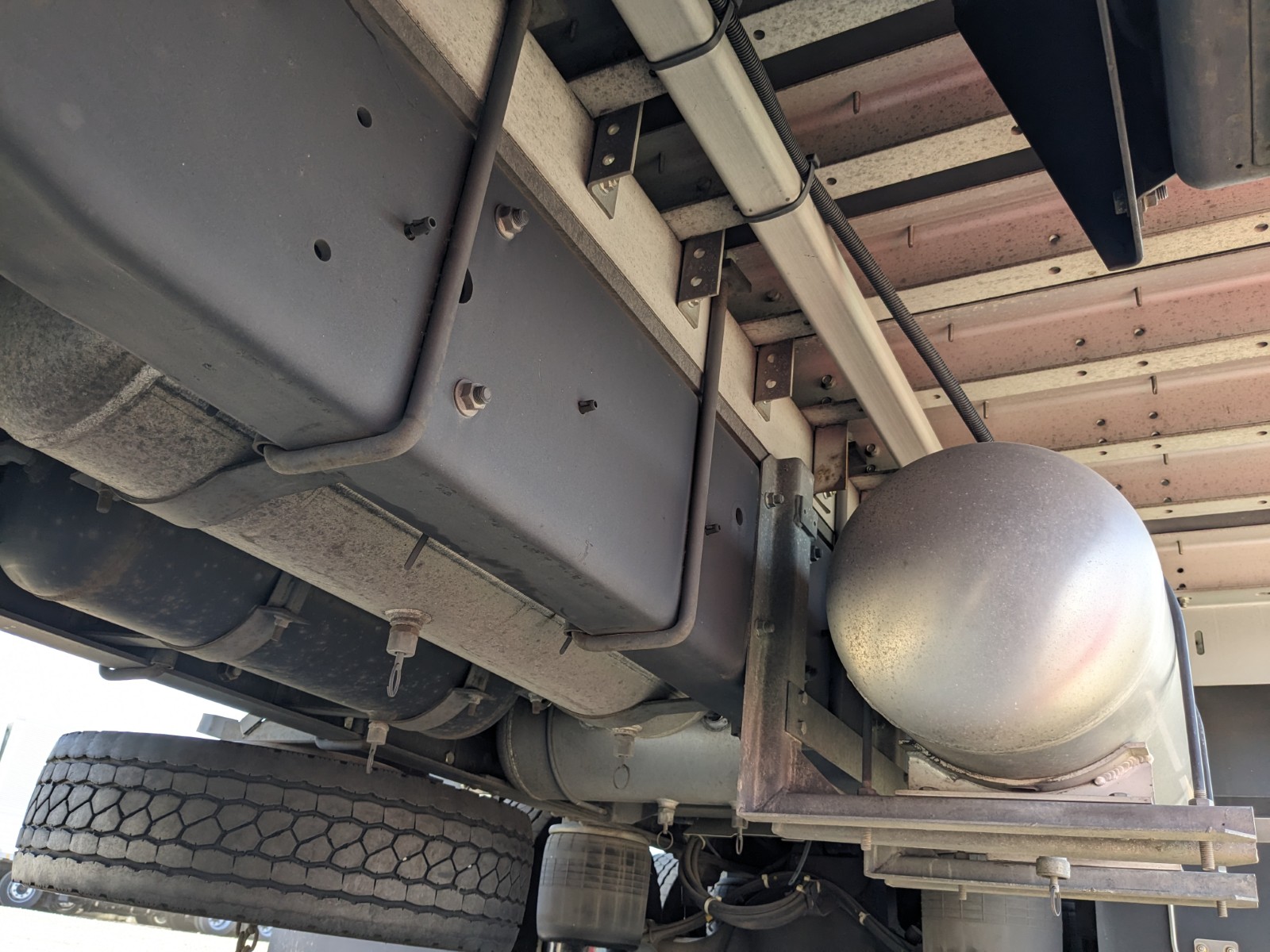 vehicle_image_20251210180800b4VlPJRauf.jpg
