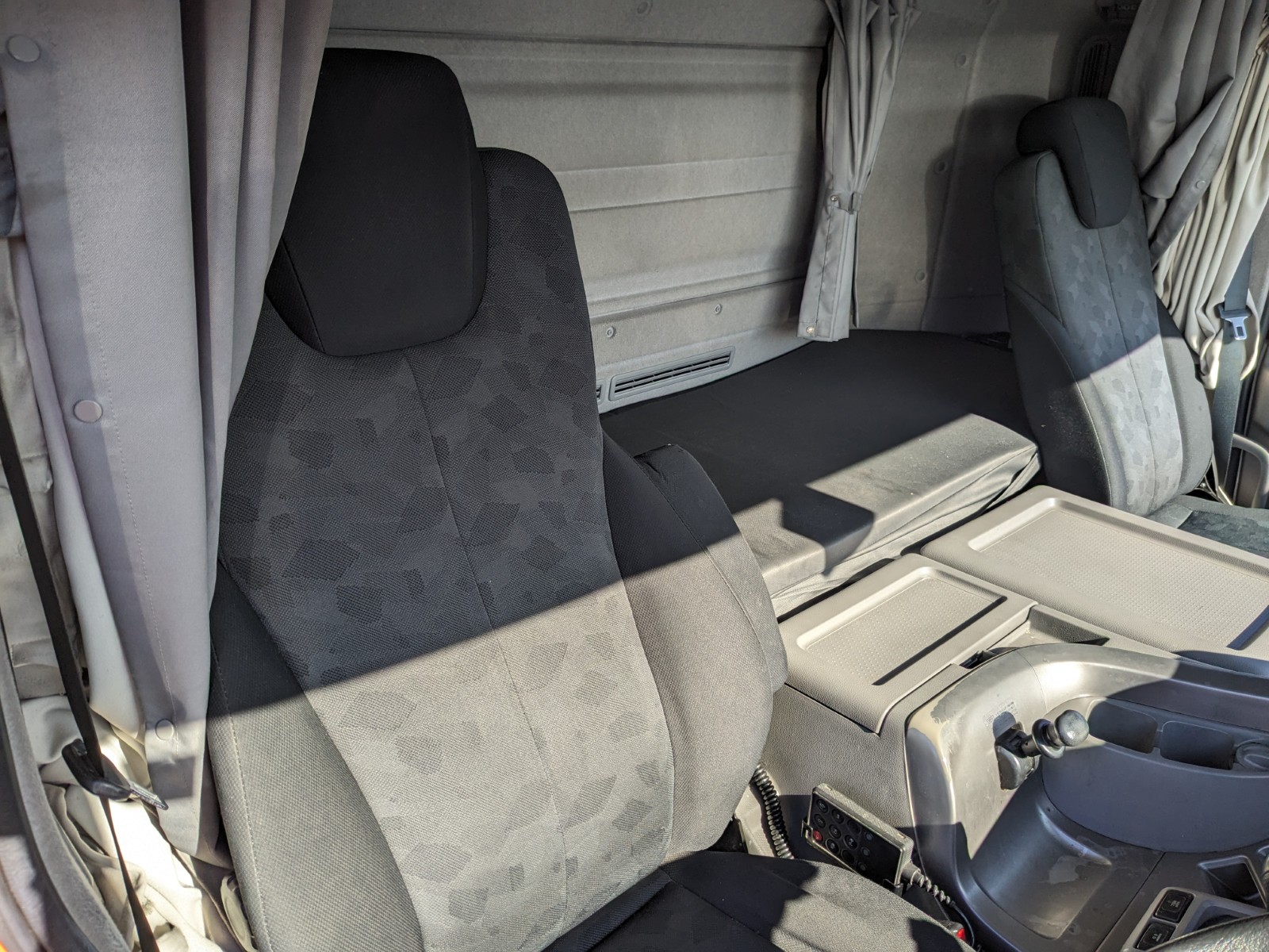 vehicle_image_20251210180800euVvgyYmin.jpg