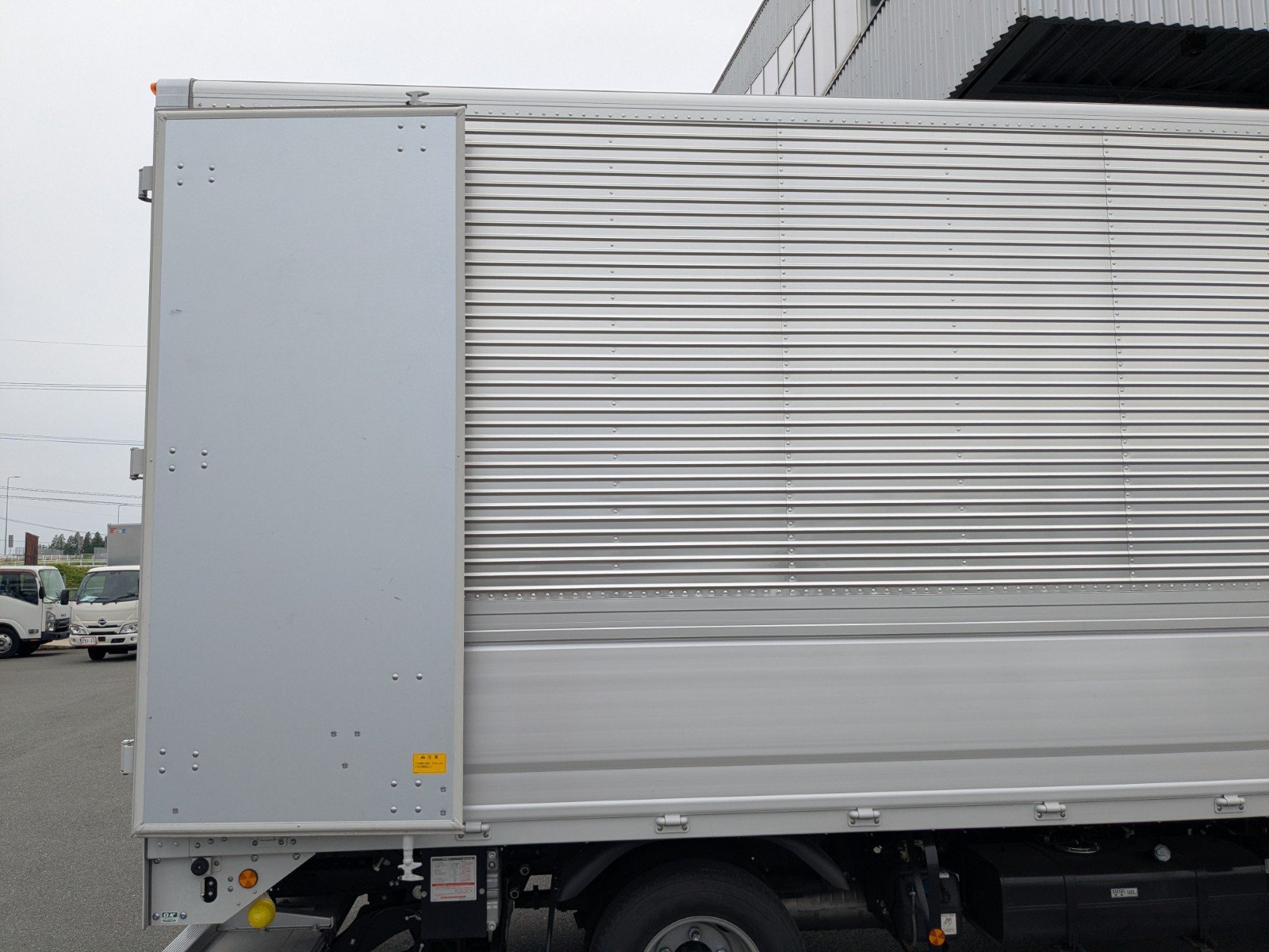 vehicle_image_20260612170922Gvwb9aUN2k.jpg