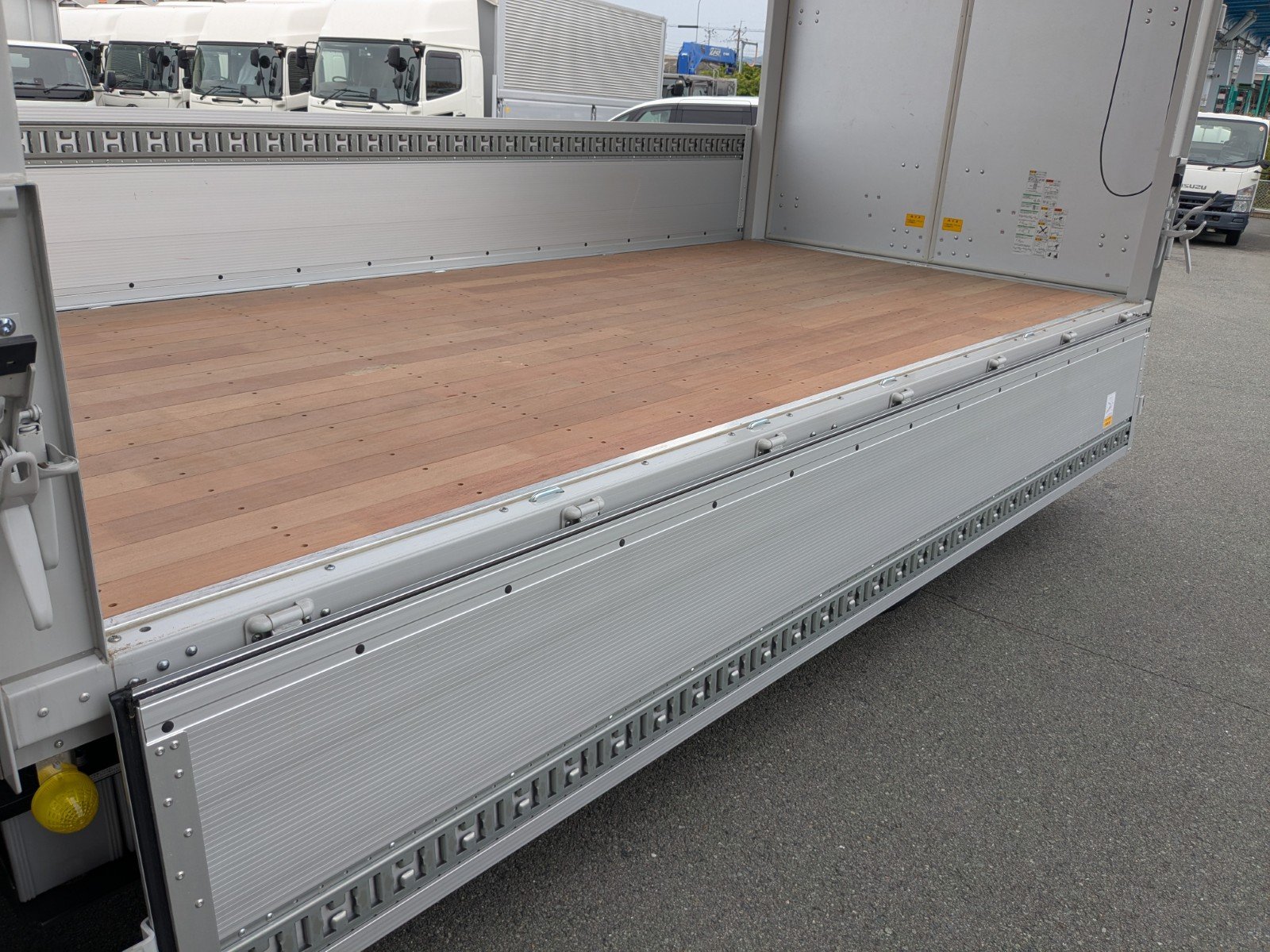 vehicle_image_20260612170922T3IxIDbNm1.jpg