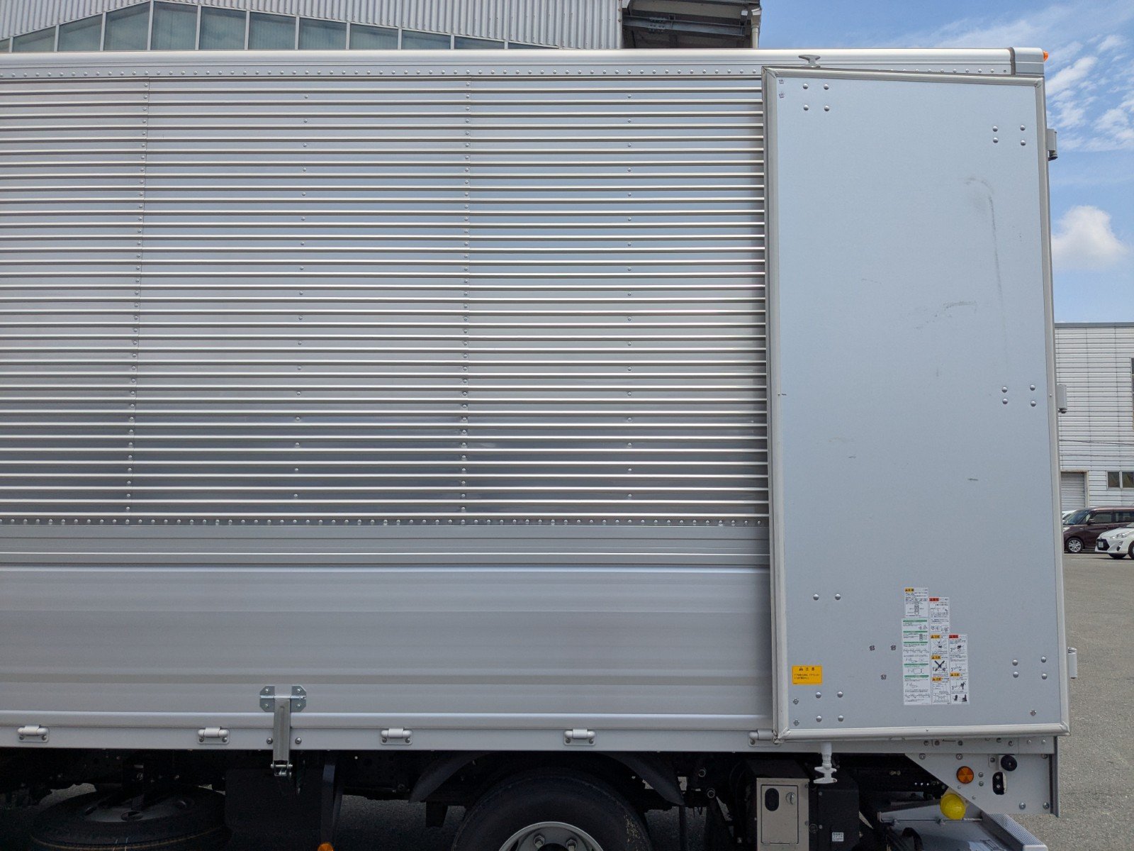 vehicle_image_20260609103056yypGfl0Crz.jpg