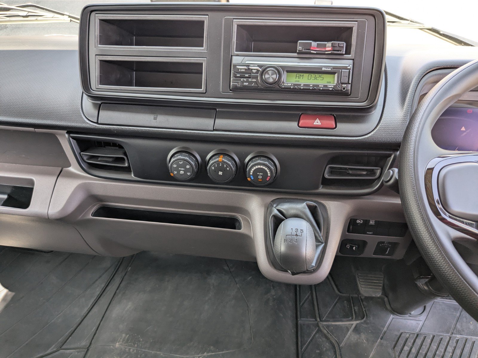 vehicle_image_20260612163224M6x4g9i6Sb.jpg