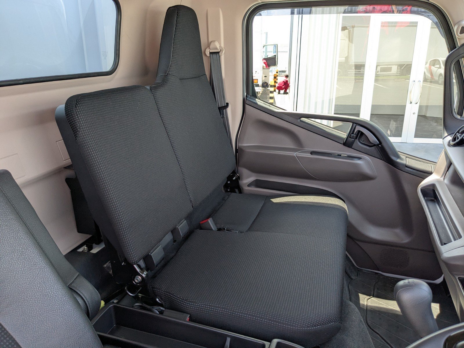 vehicle_image_20260612163224h3B0FFRDRd.jpg