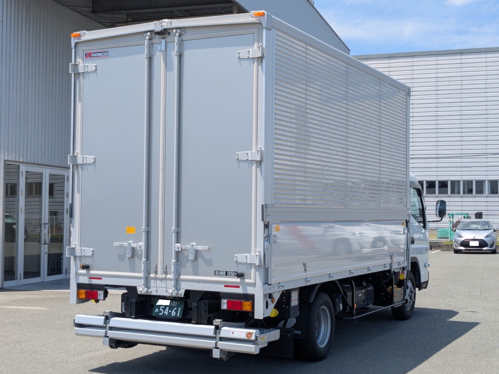 vehicle_image_20260612163224kz2PSJ0cNM.jpg