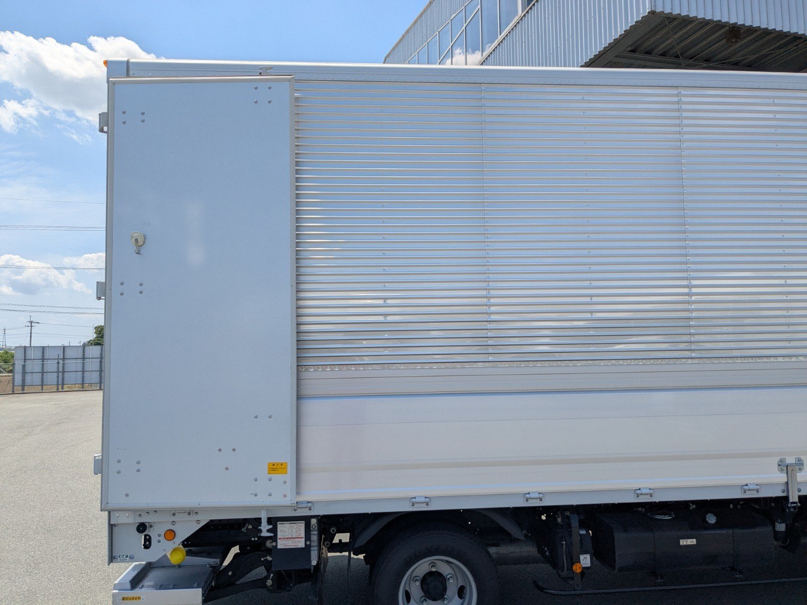 vehicle_image_20260612163224r2nTseOMk3.jpg
