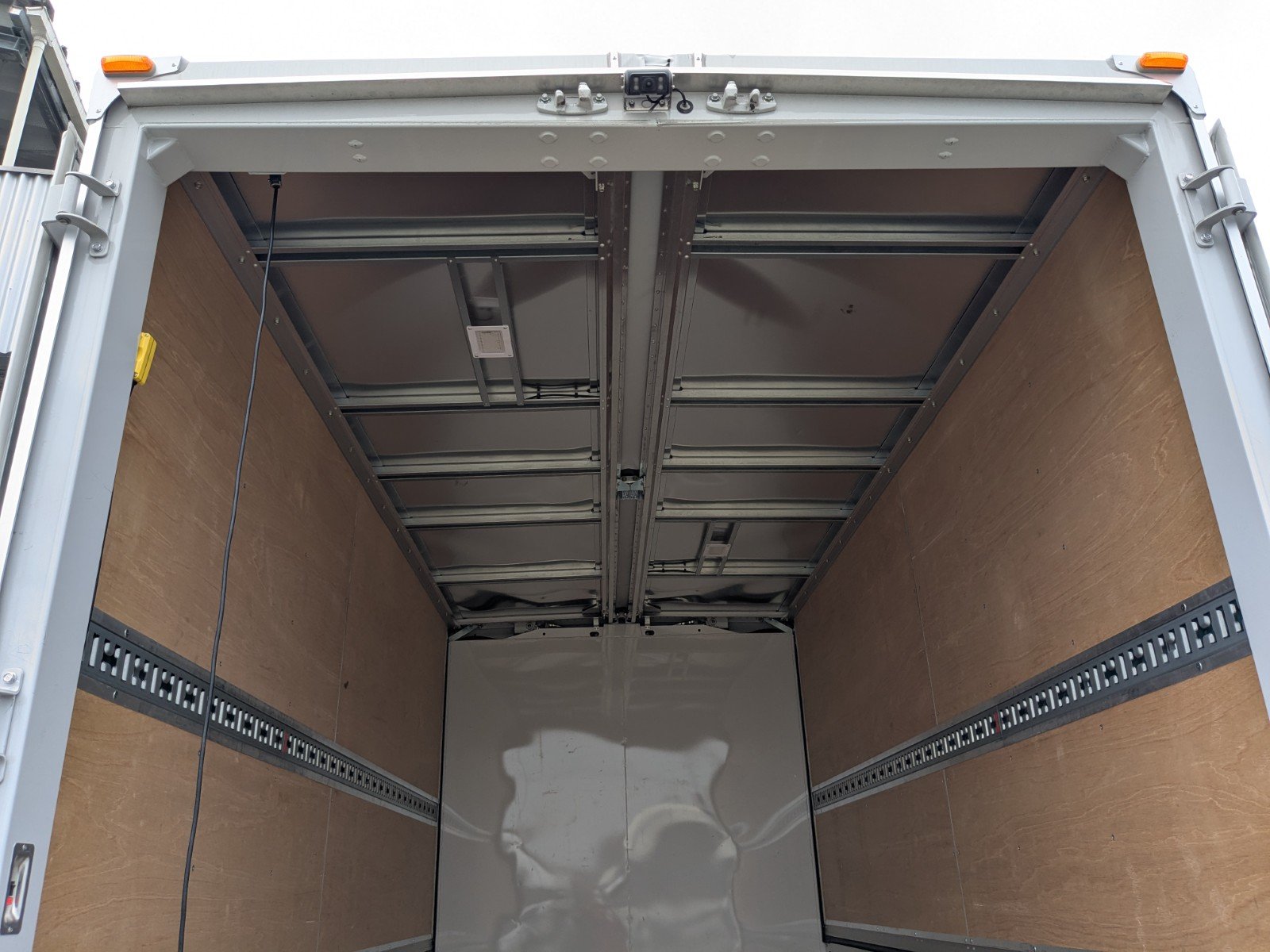 vehicle_image_20260612164259a6DNmmGYXJ.jpg