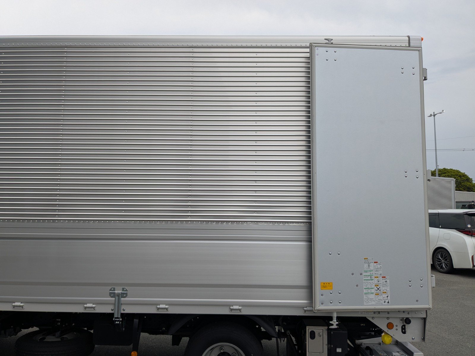 vehicle_image_20260612164259phYPXPJpMa.jpg