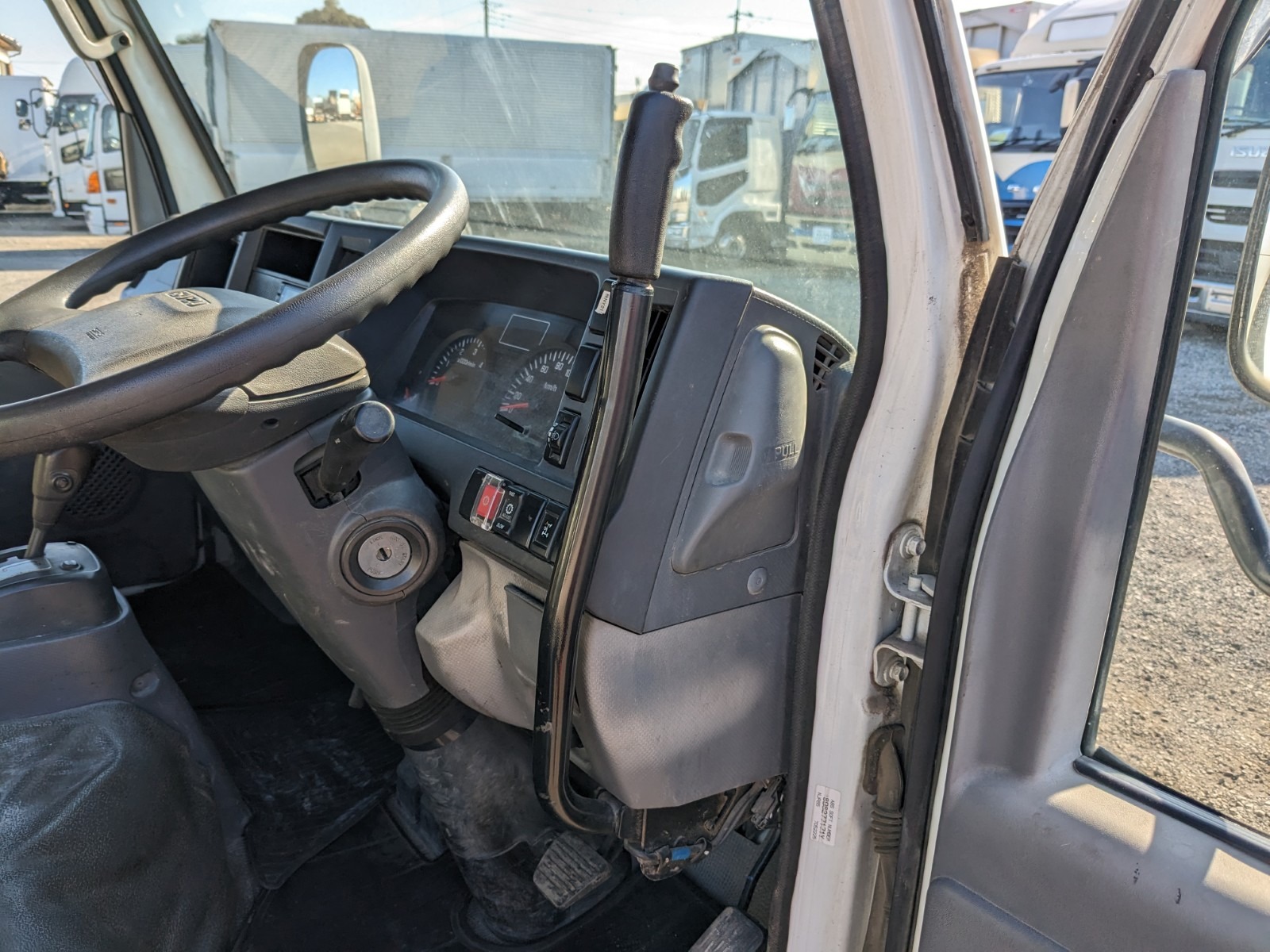vehicle_image_20251222110022RinSJiMc0H.jpg