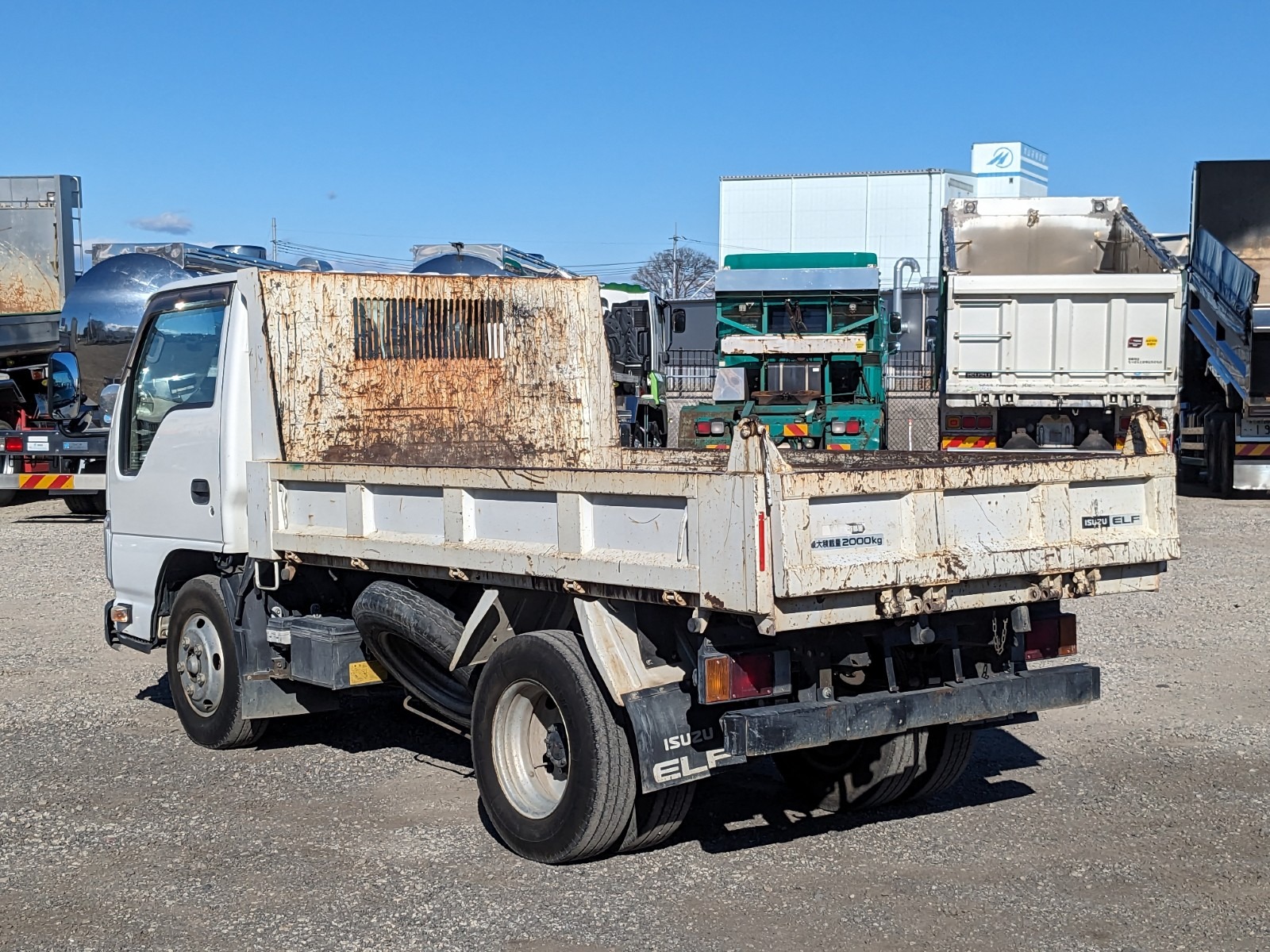 vehicle_image_20251223163422QCWaZpfvBR.jpg