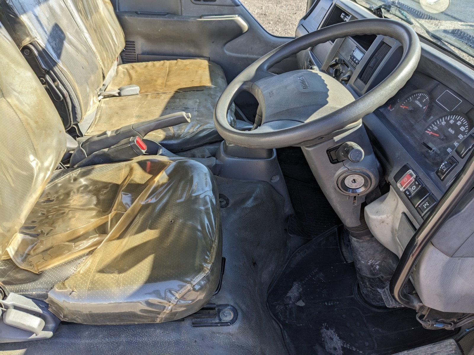 vehicle_image_20251223163643EkppcInS98.jpg