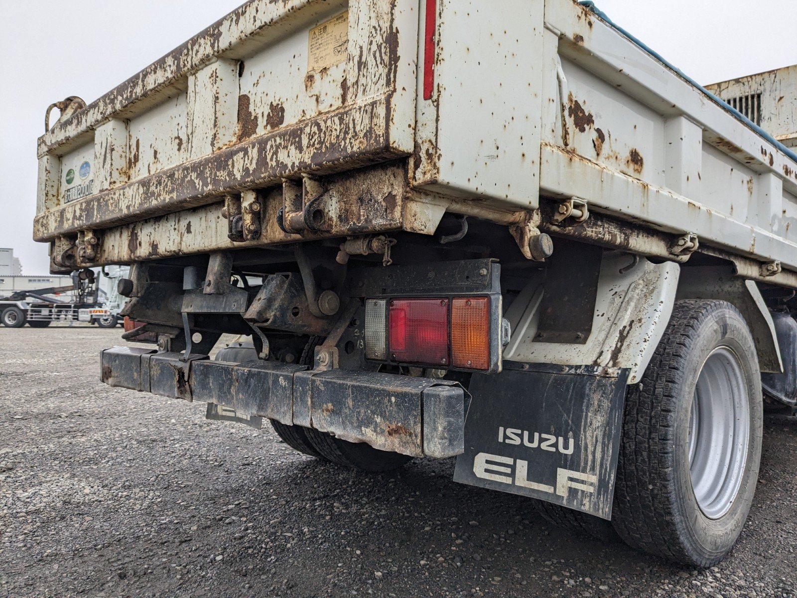vehicle_image_20251226150124EBhd3aoWjq.jpg