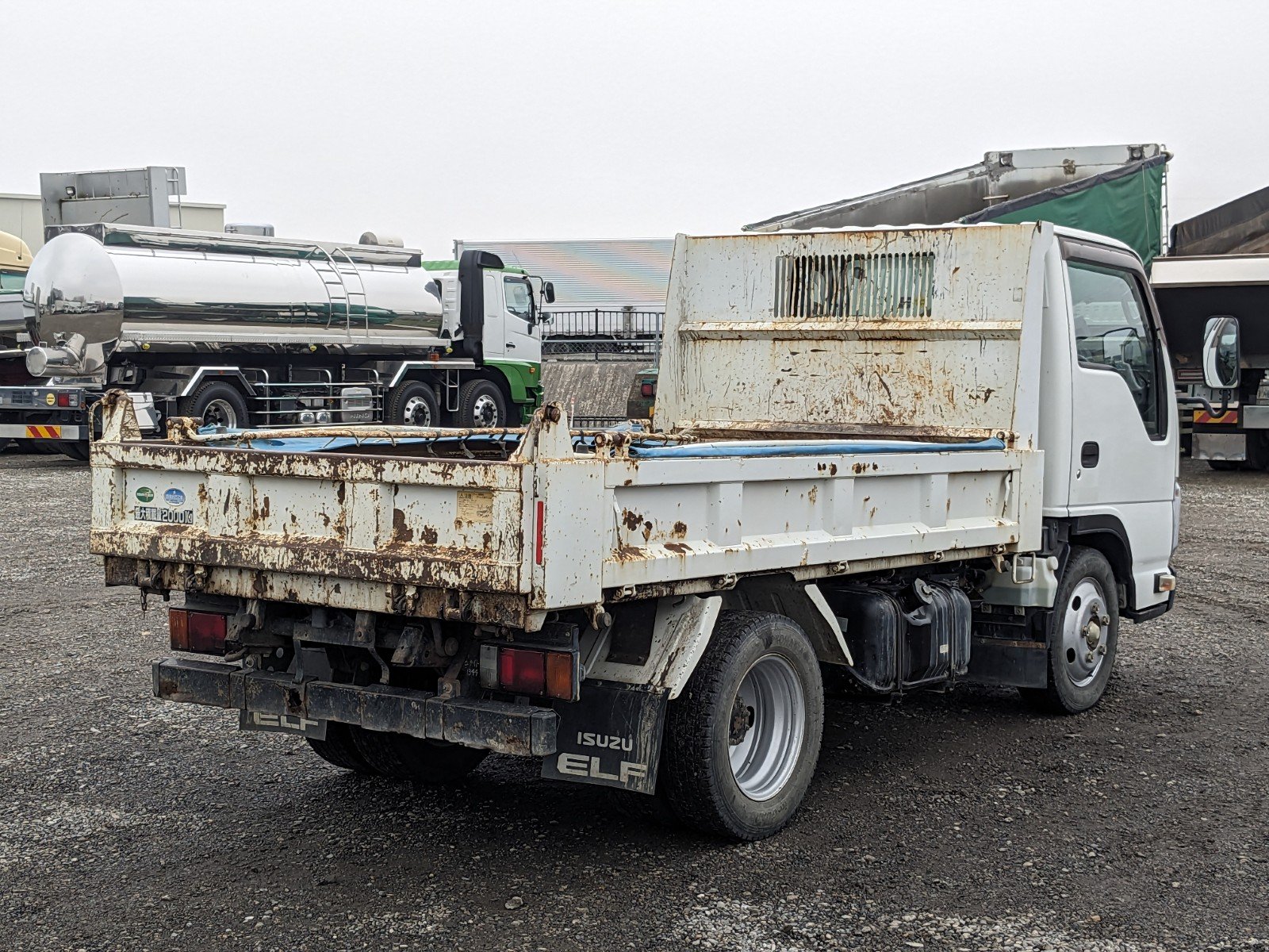 vehicle_image_20251226150124oYOgdkcLQG.jpg