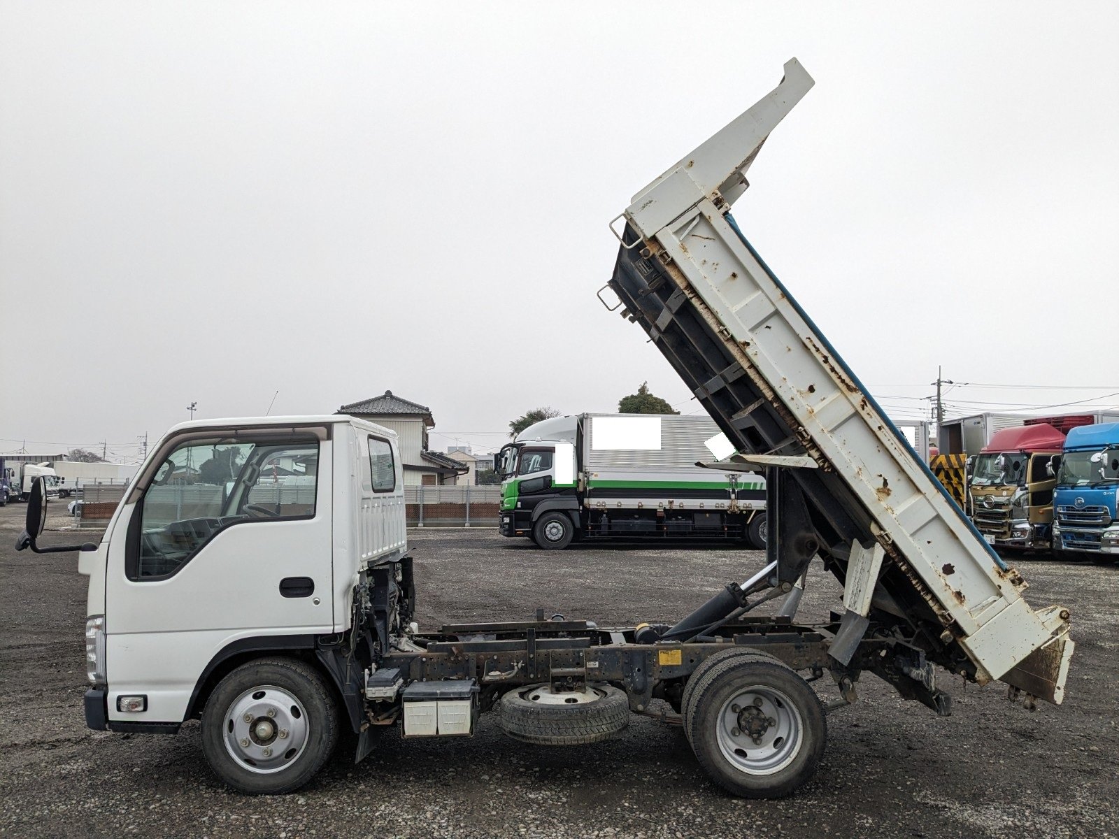 vehicle_image_20251226150201Ec4NNOxInB.jpg