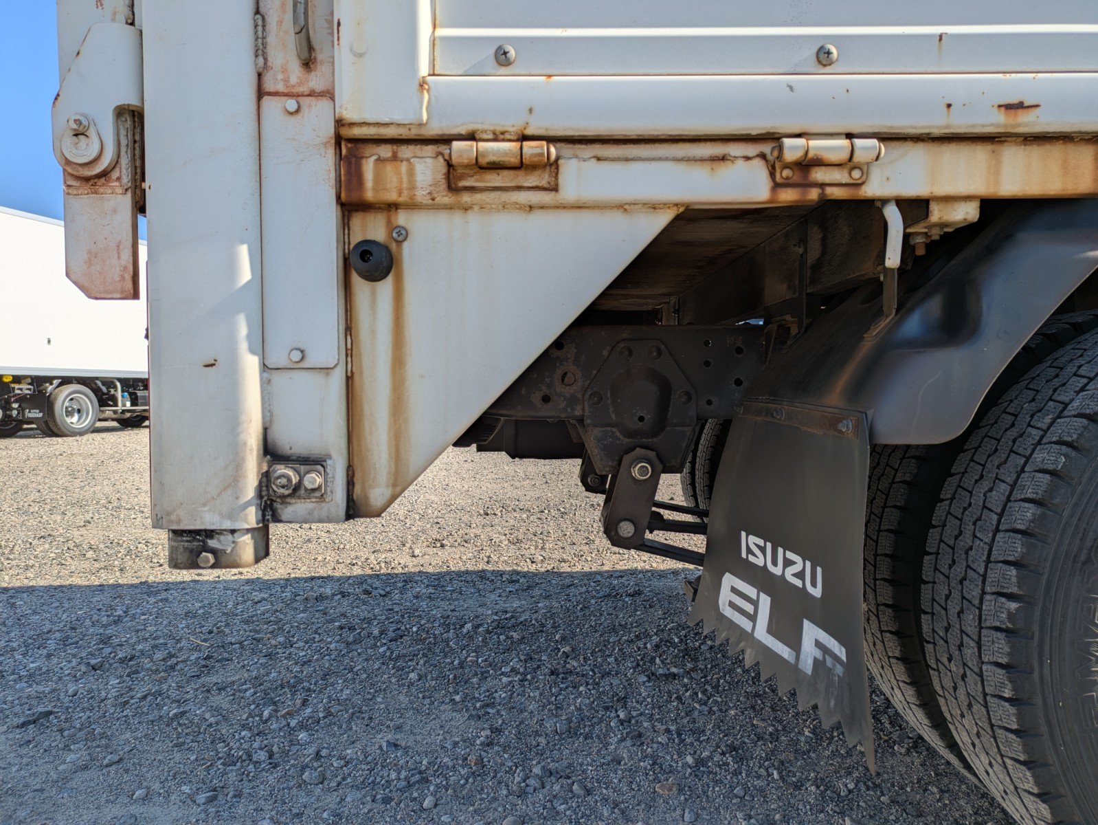 vehicle_image_20260107182553cXA8kBBCxe.jpg