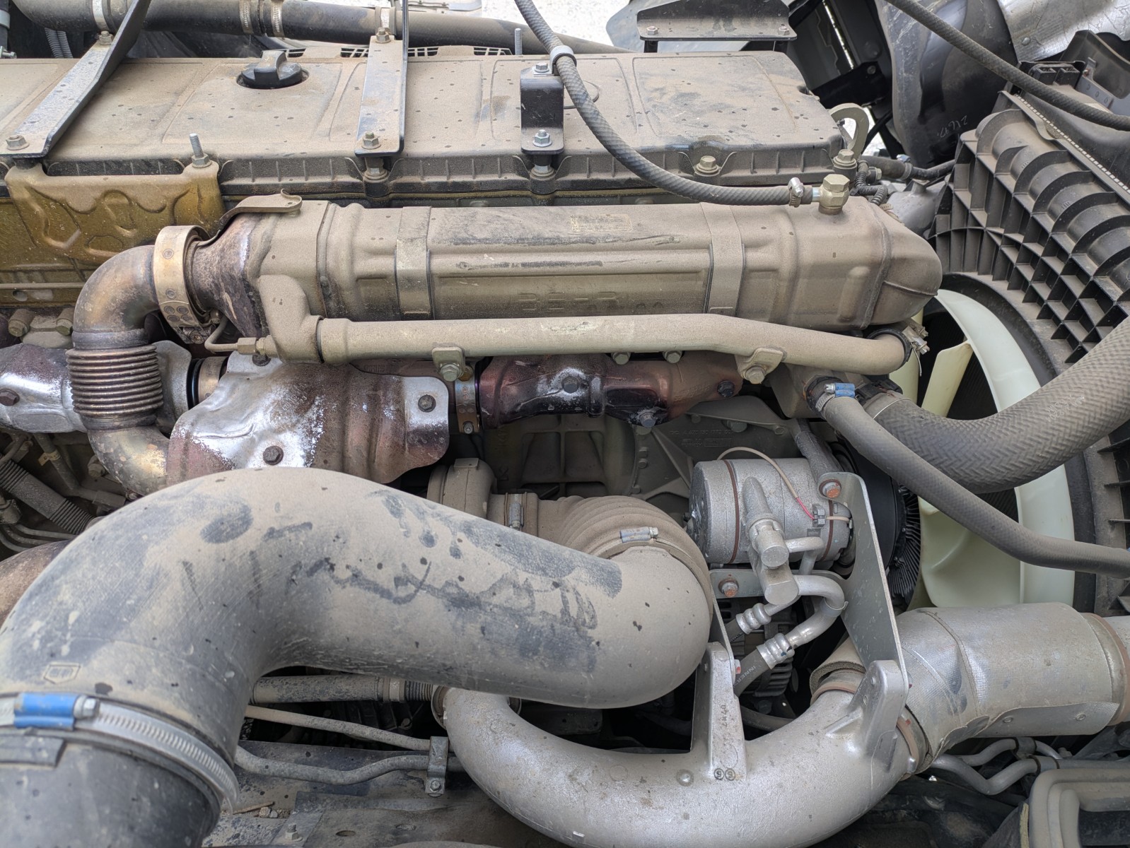 vehicle_image_20251210163850ZHHjsRtxgh.jpg