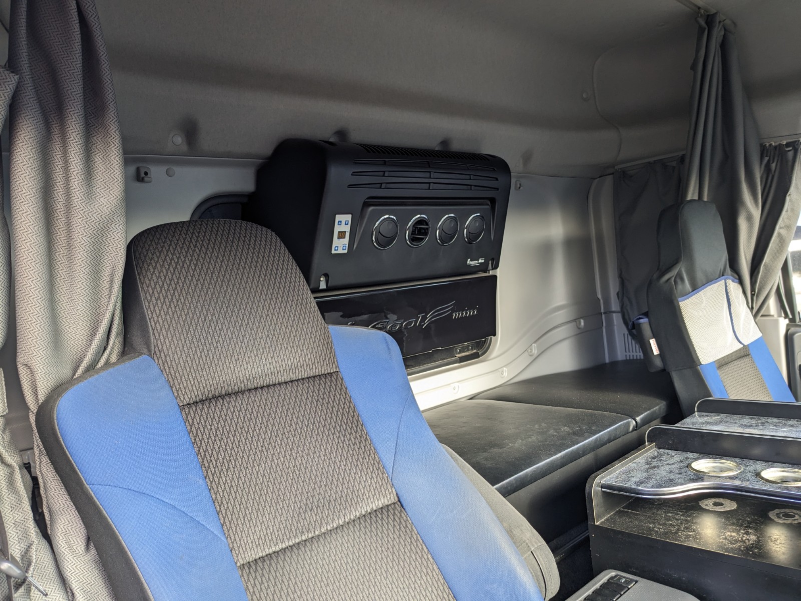 vehicle_image_20251216172714qRAQCAuEpX.jpg