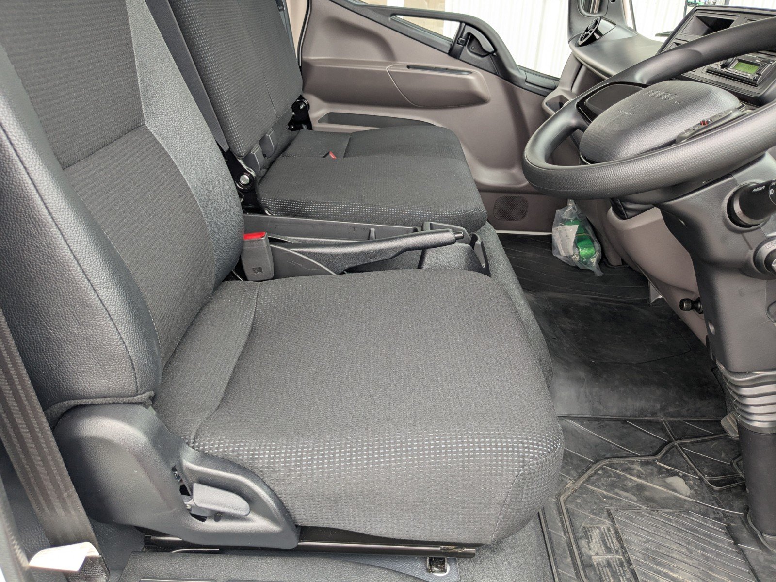vehicle_image_20260612165818W5xZ0dhyIK.jpg