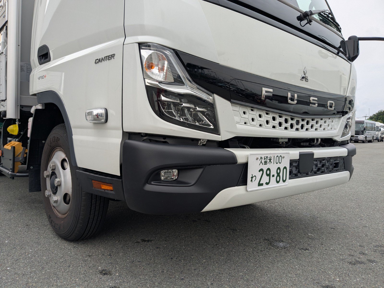 vehicle_image_2026061216520711Oz3BDwCg.jpg