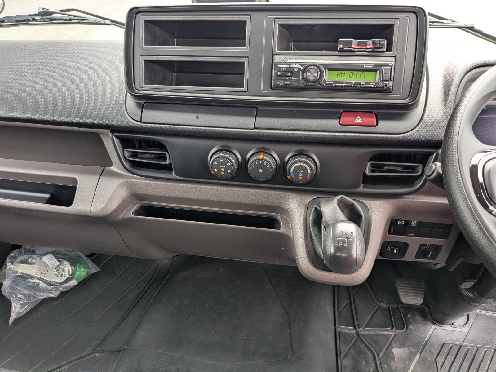 vehicle_image_20260612165207dBnEFBvQOT.jpg