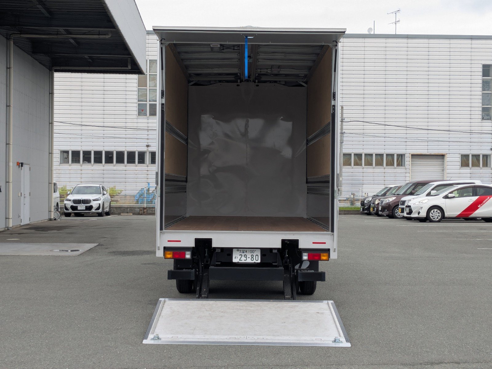 vehicle_image_20260612165207pUv72SHEqN.jpg