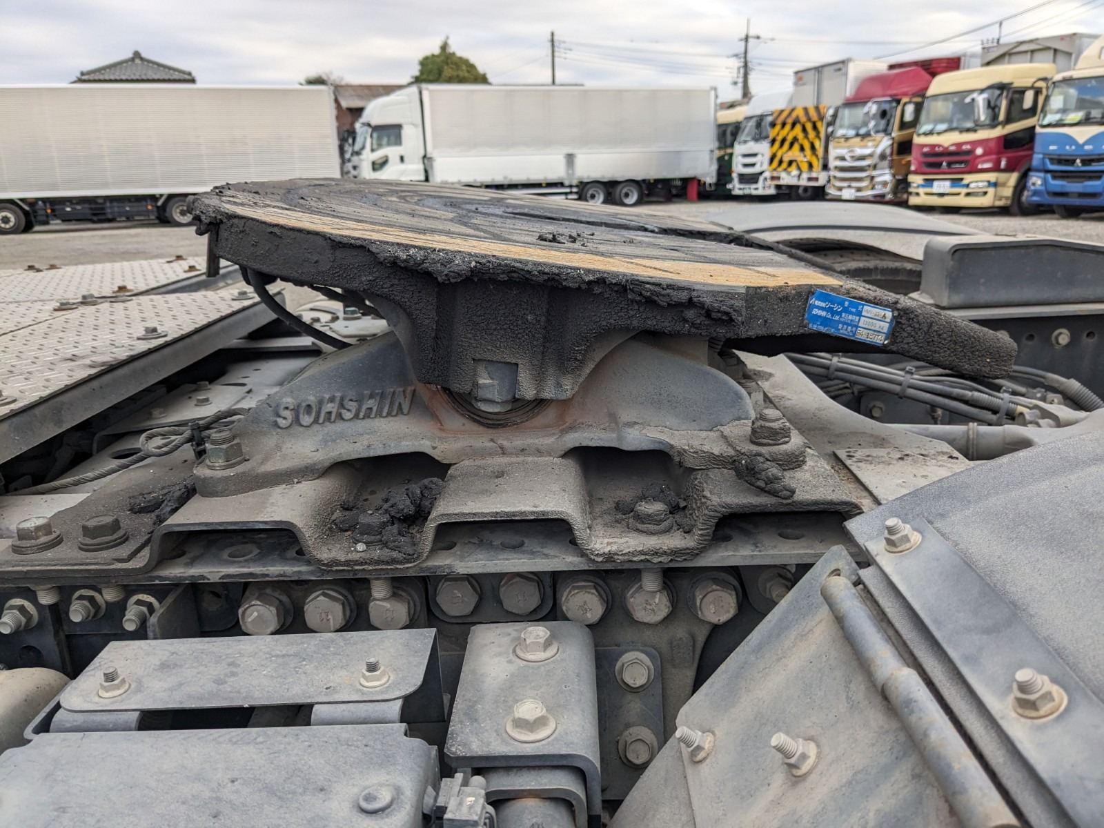 vehicle_image_202512221054264T1hJR6atx.jpg