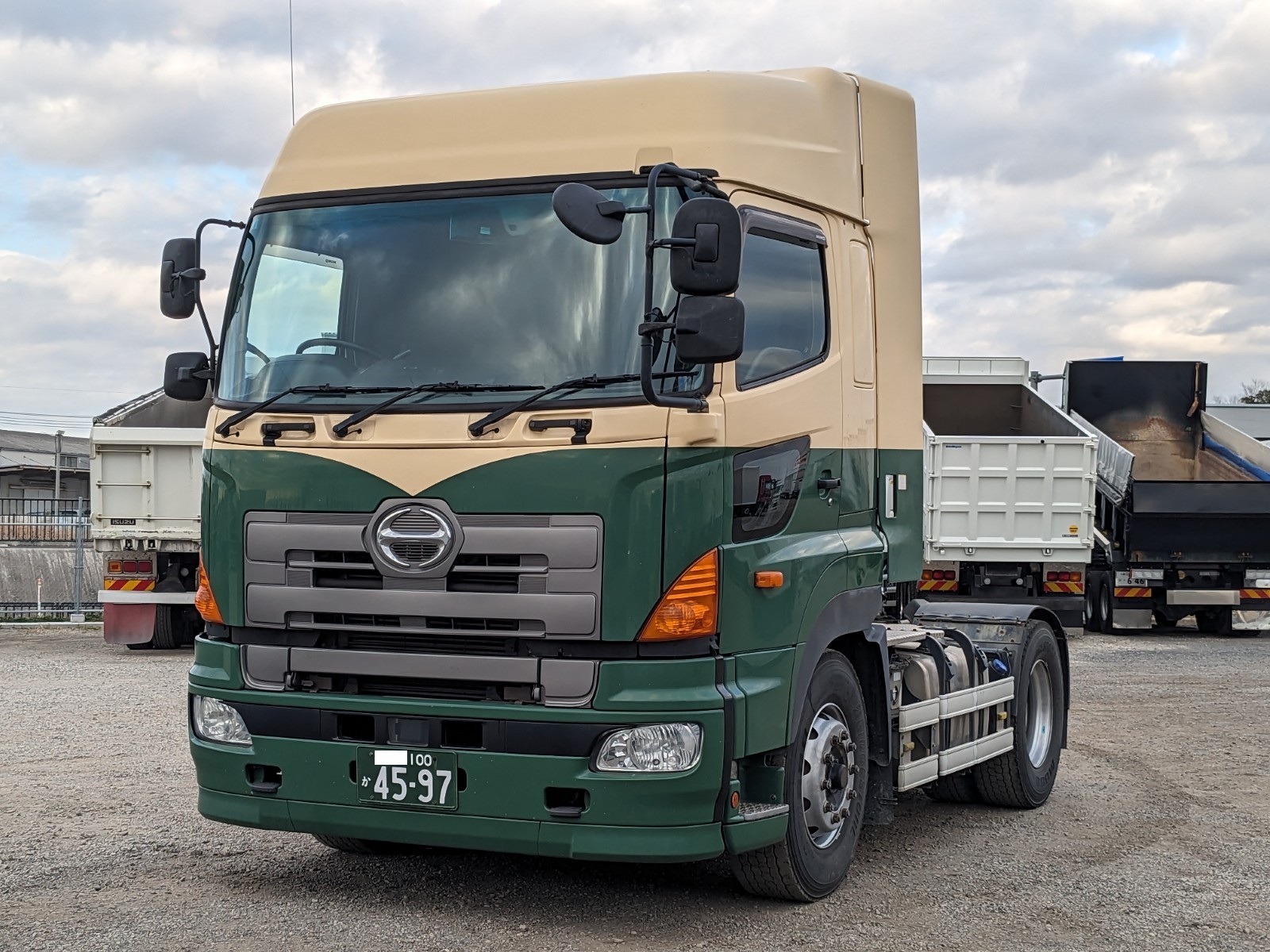 vehicle_image_20251222105426WbohqwXDqk.jpg