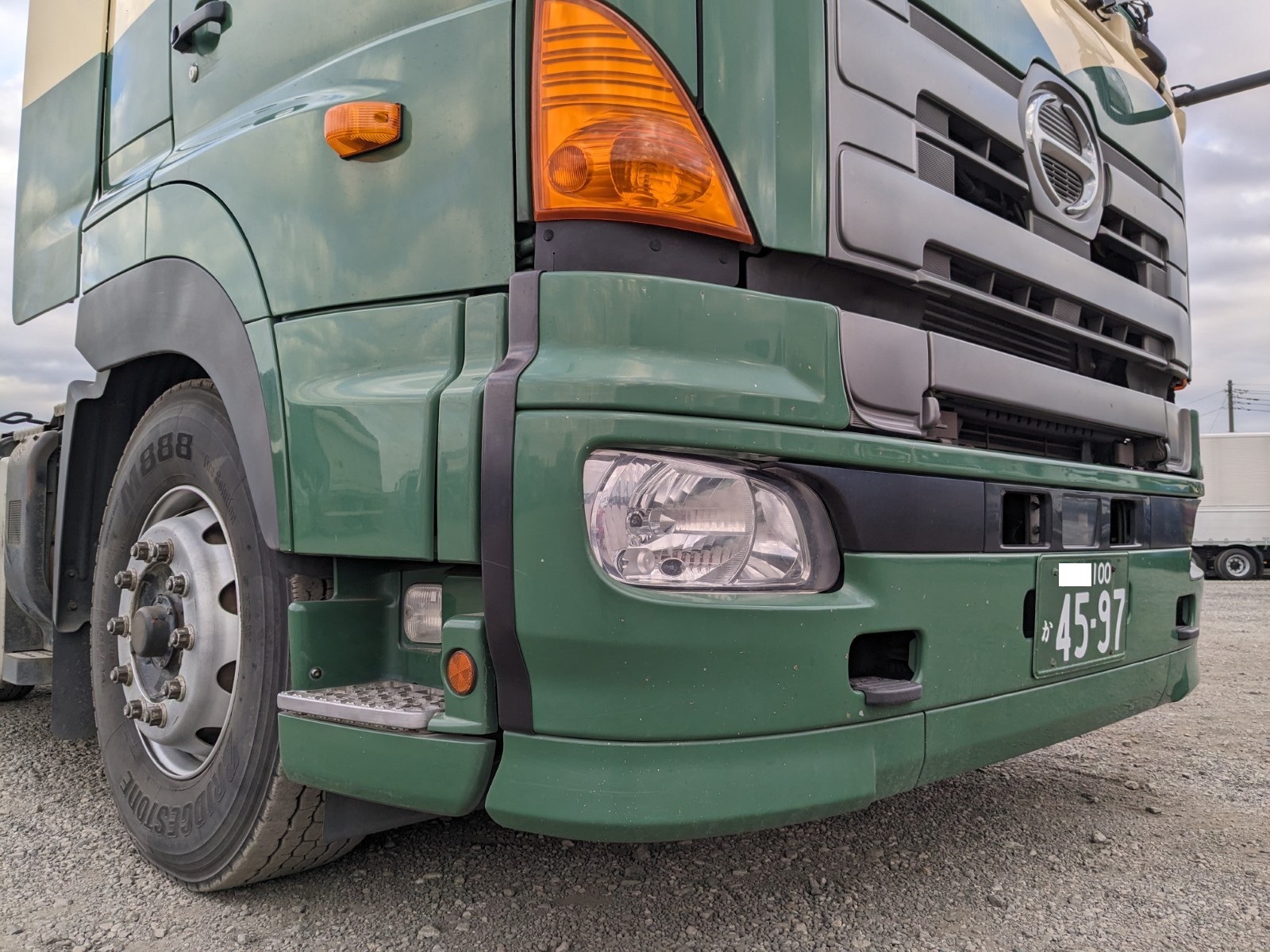 vehicle_image_20251222105426ihqP9fIpQP.jpg