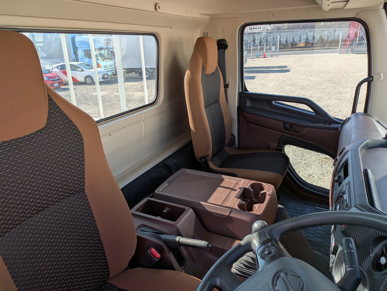vehicle_image_202512120850540q5cRfRrHz.jpg