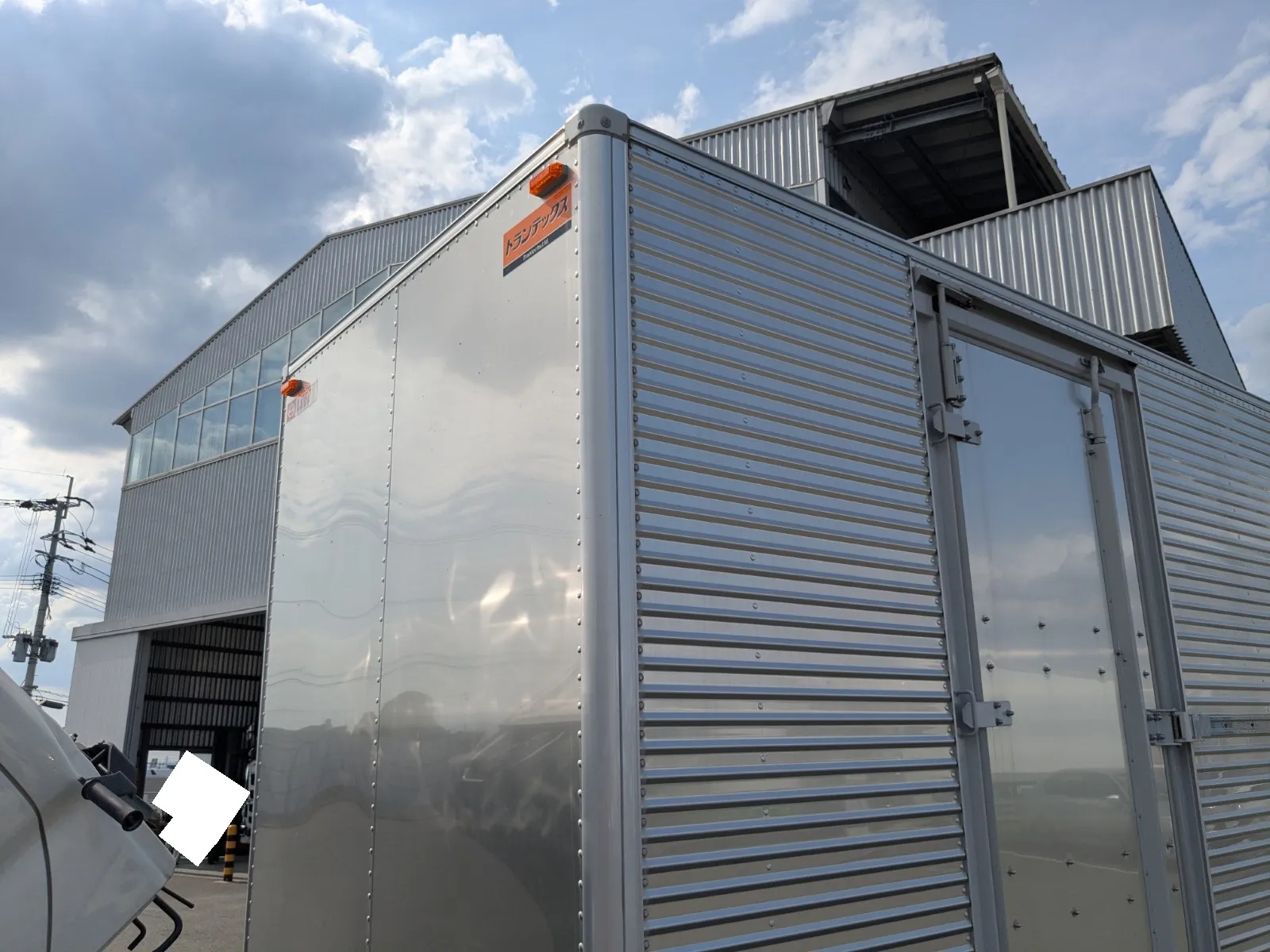 vehicle_image_20260619152442Op7qW4d9mn.webp
