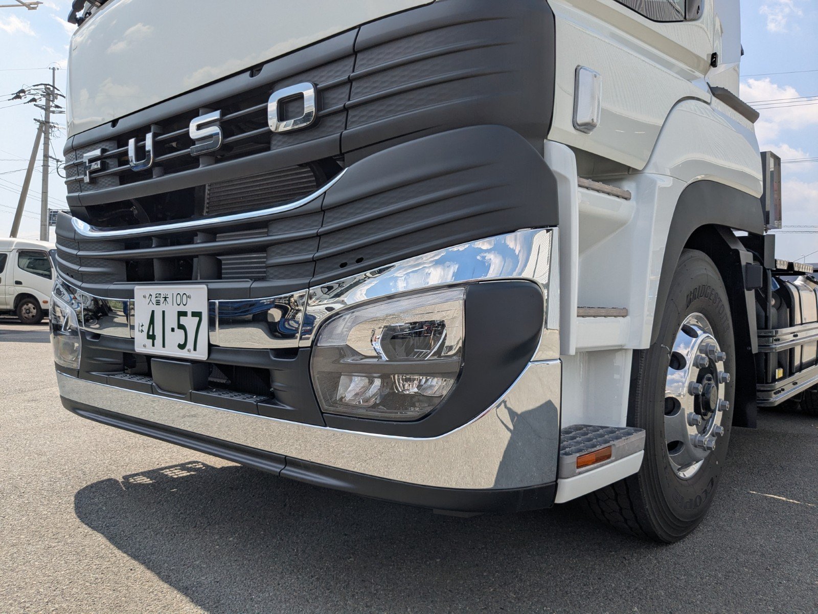 vehicle_image_20260403171213cTpRXjFsvz.jpg