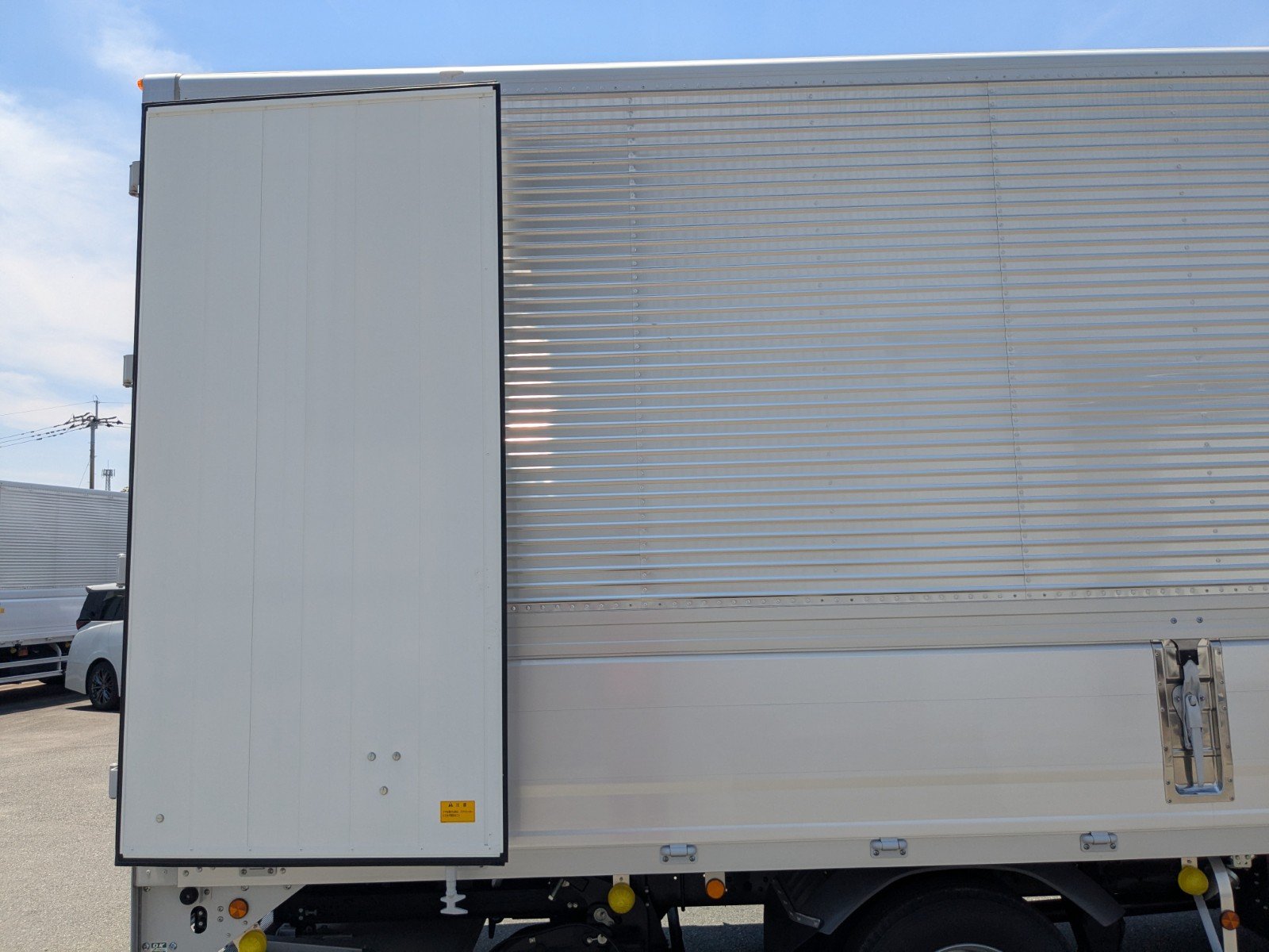 vehicle_image_20260612172511anDTfZNc1t.jpg