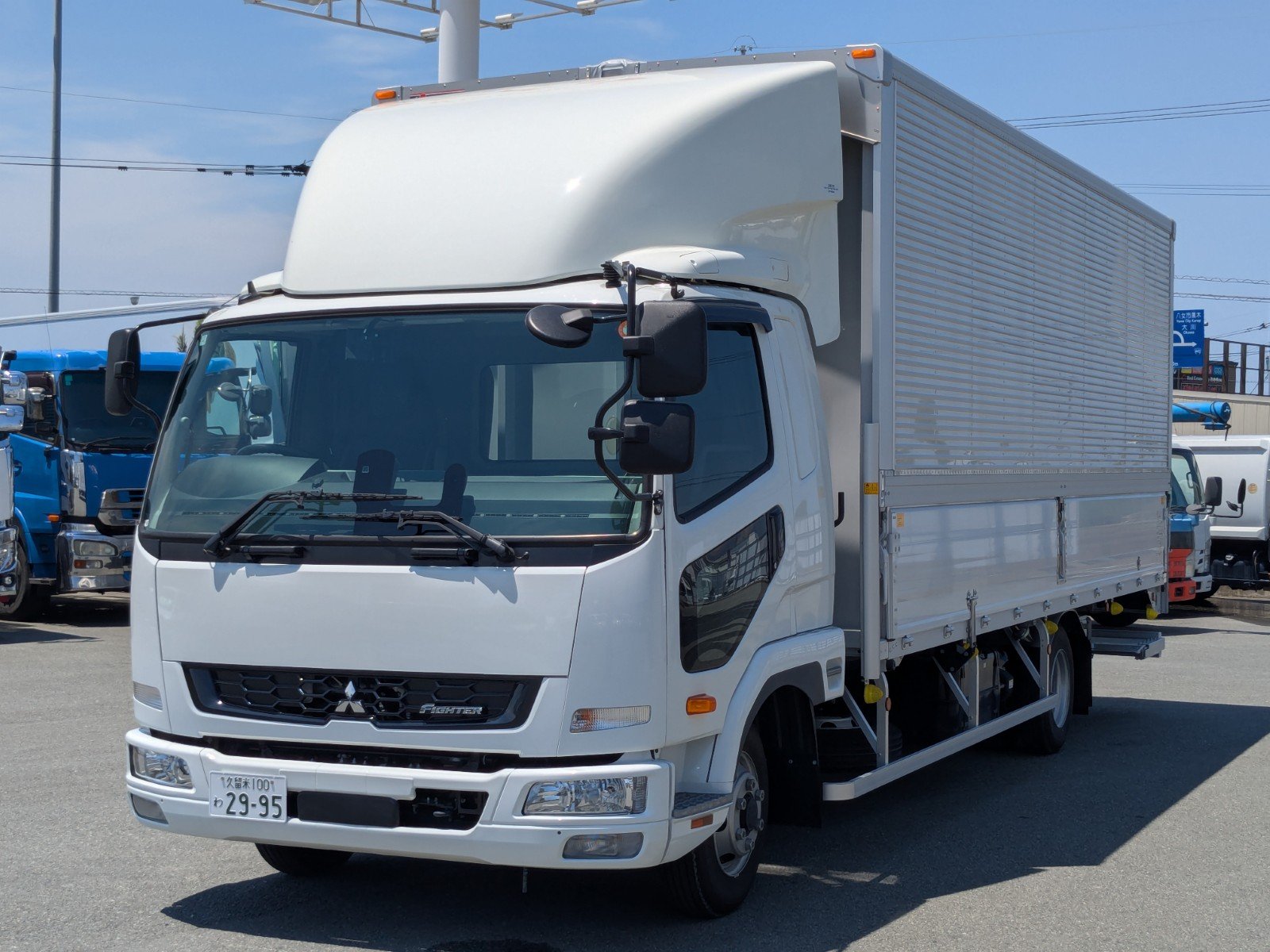 vehicle_image_20260612172511rAc2dIhEel.jpg