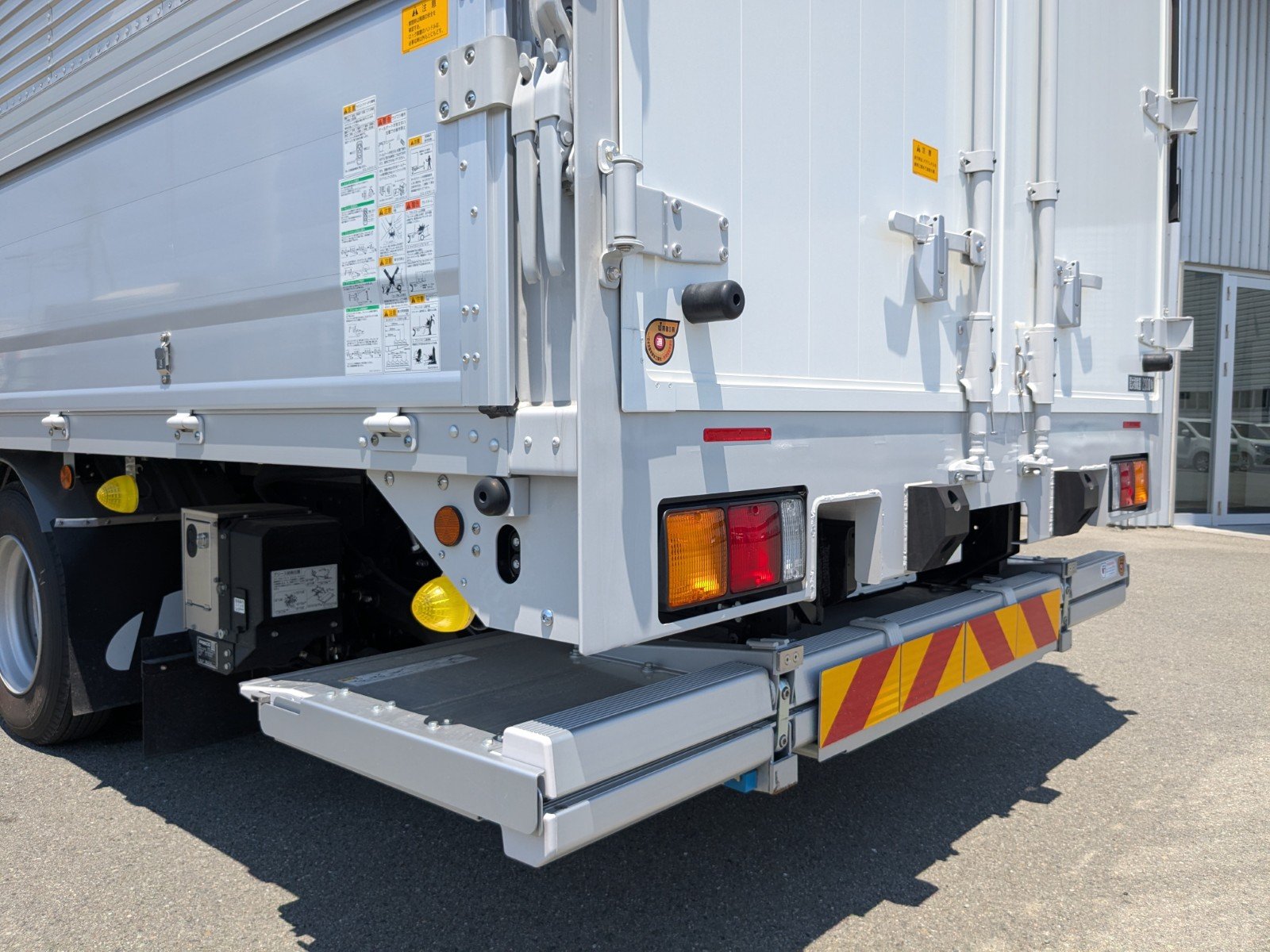 vehicle_image_20260612172511rXpz9Kj2a5.jpg
